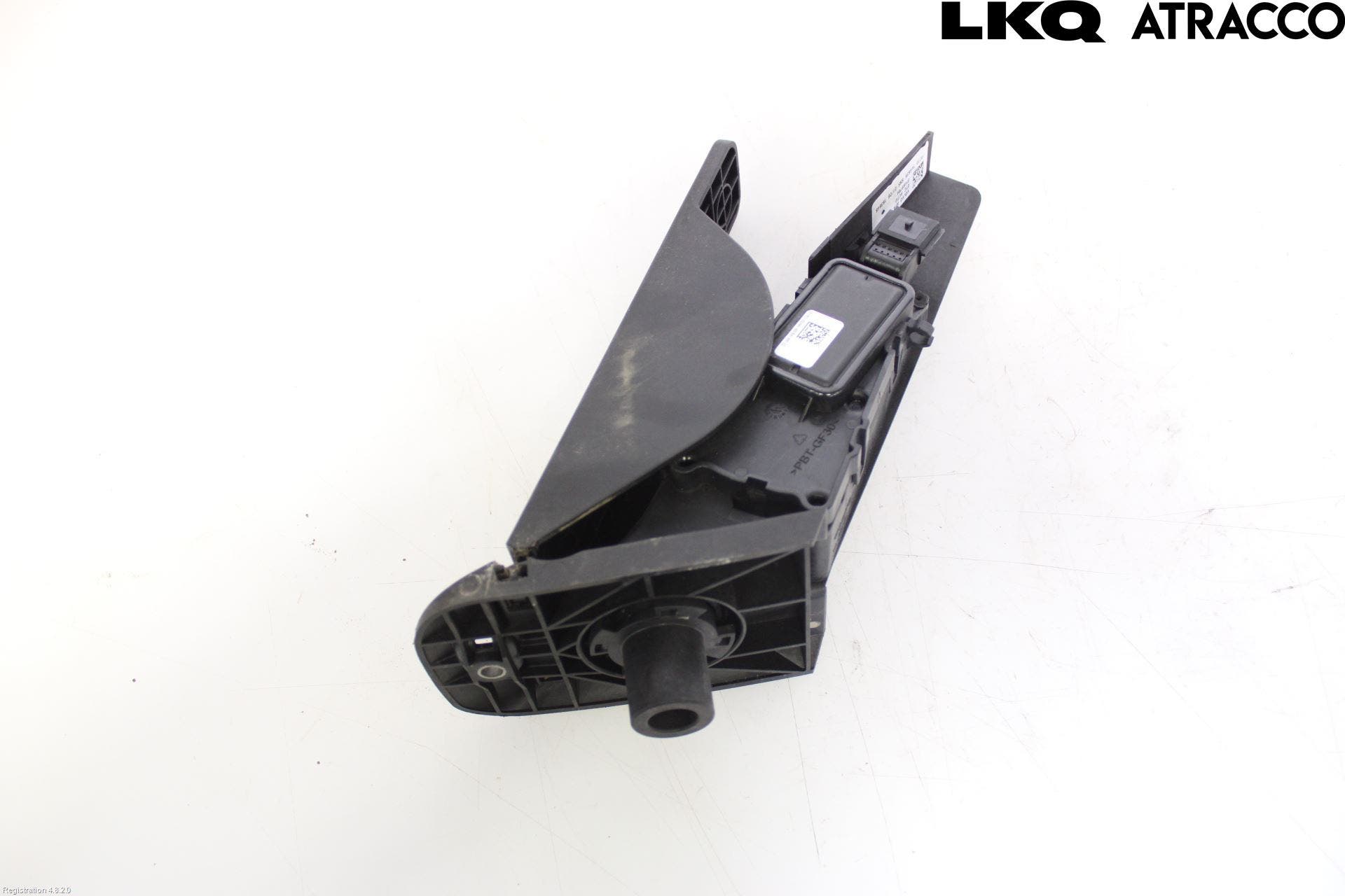 Volvo V90 17->> Gaspedal