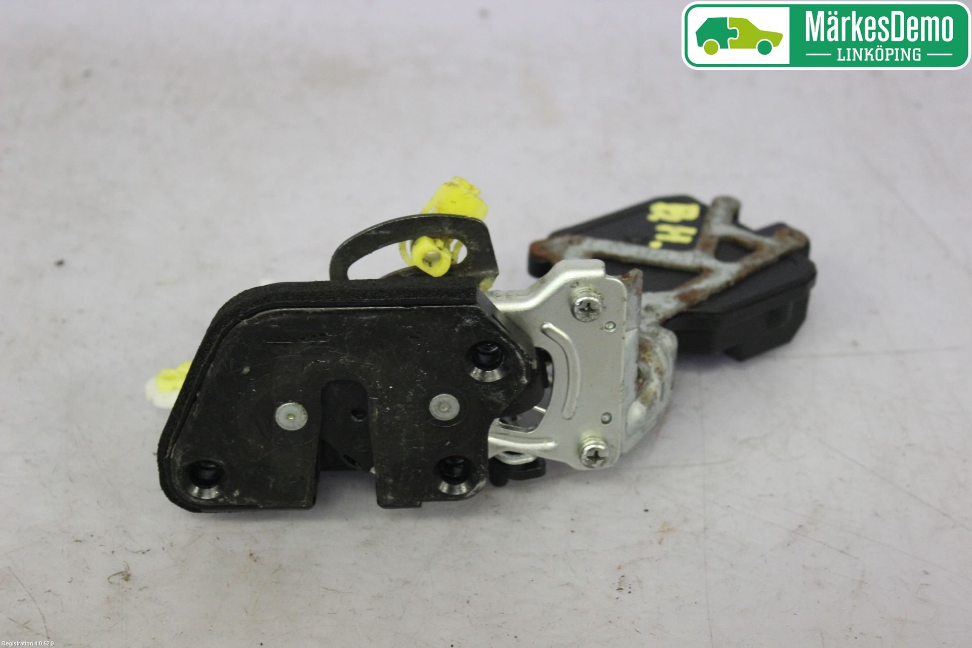 Hyundai TRAJET Låskista-Dörrlås