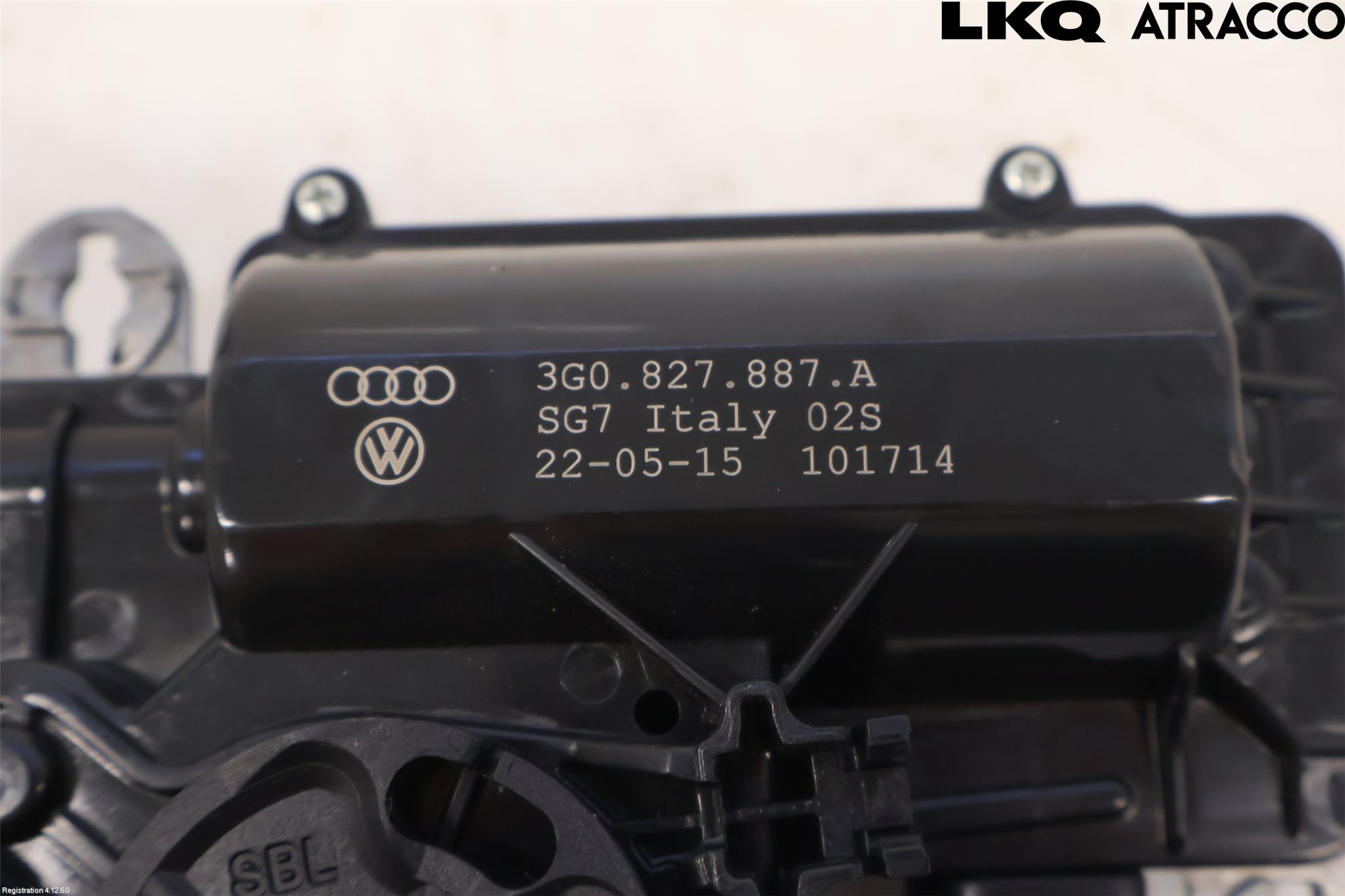 Volkswagen VW PASSAT 15-19 Bakluckeöppnare Automatisk