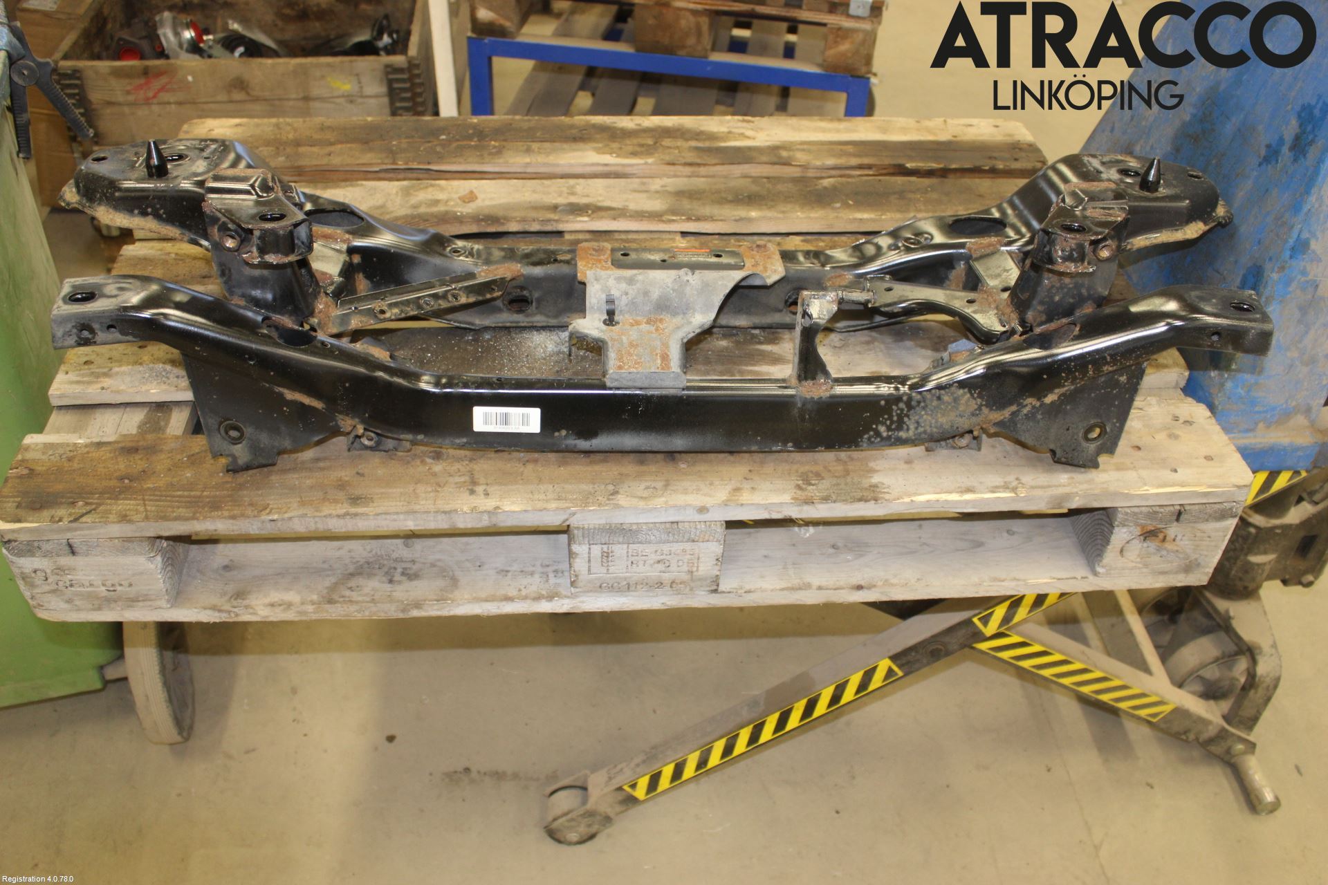 Volvo V40 12-19 Bakaxelbalk