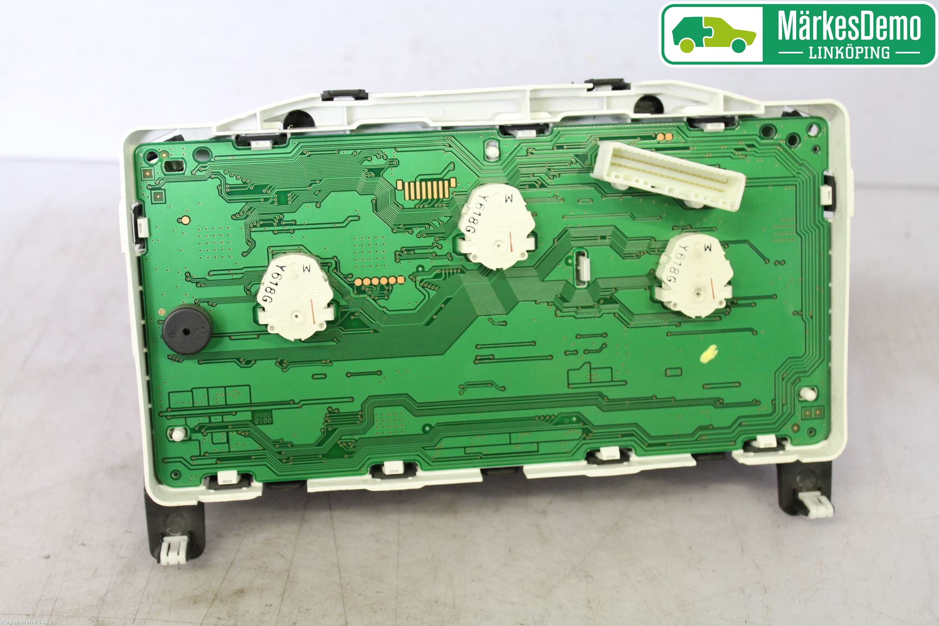 Nissan NOTE E11 06-14 Instrument Komb