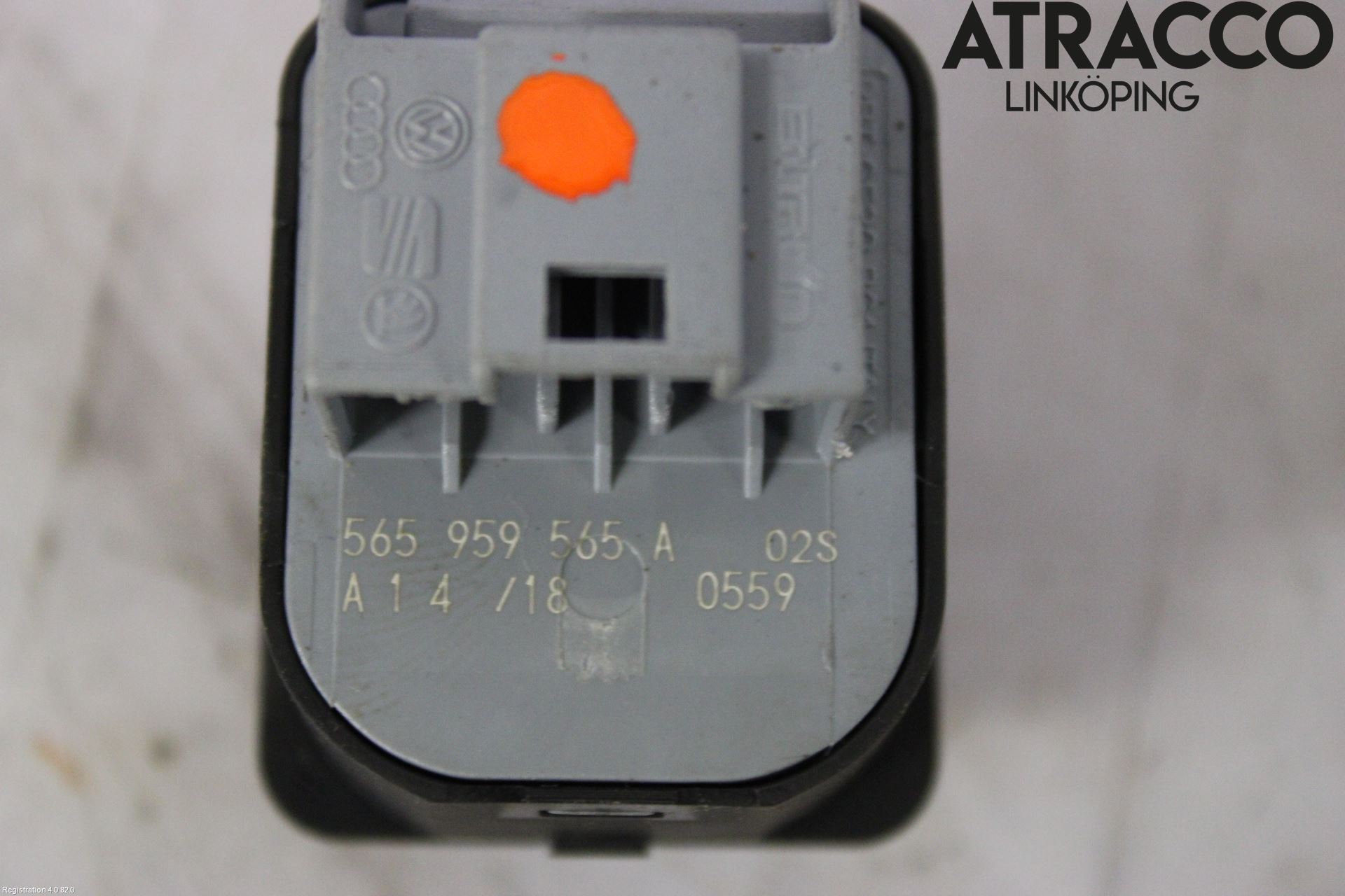 Skoda KAROQ 18- Strömställare Spegel