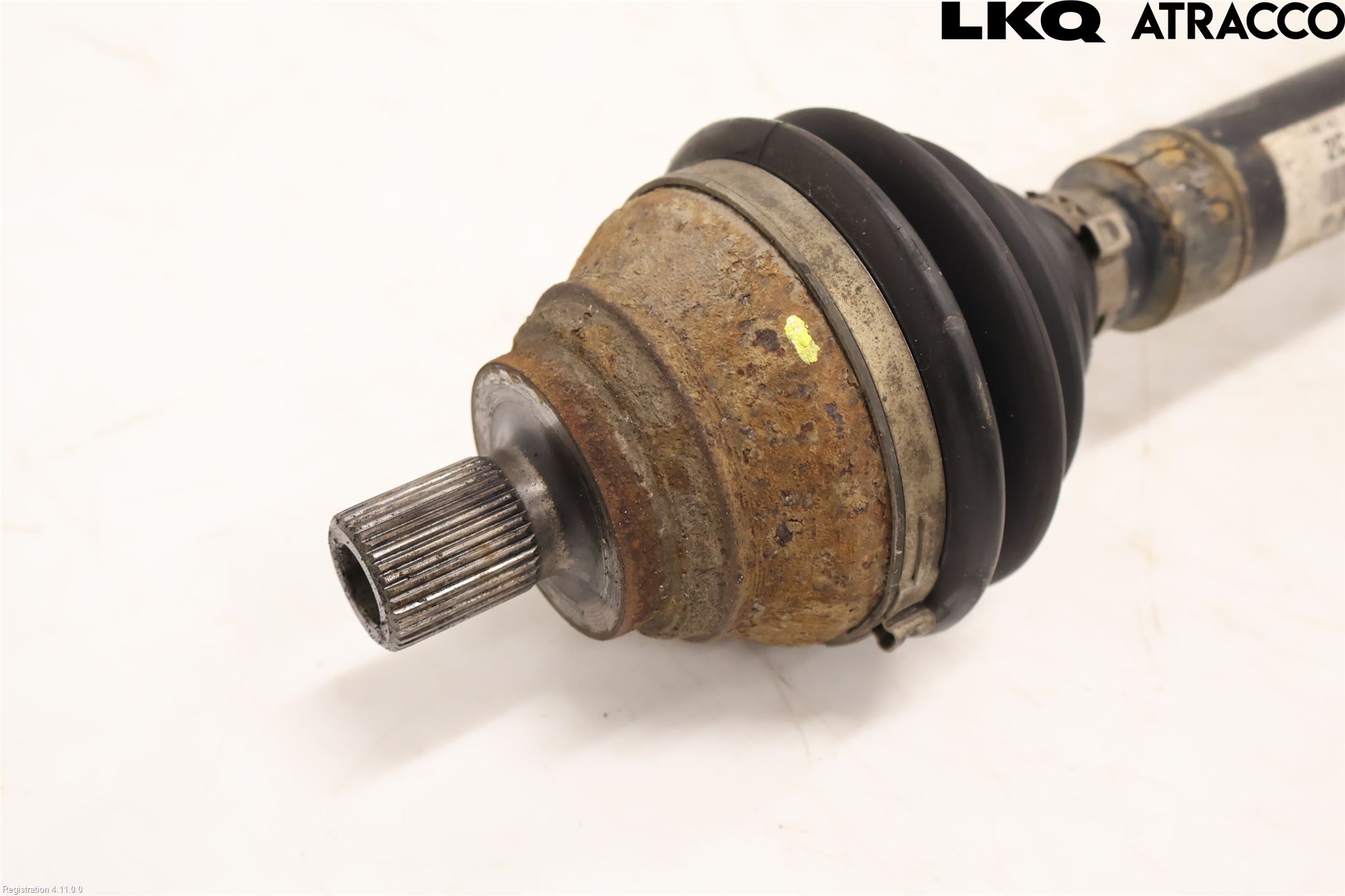 Volkswagen VW CADDY 11-15 Drivaxel Fram Höger