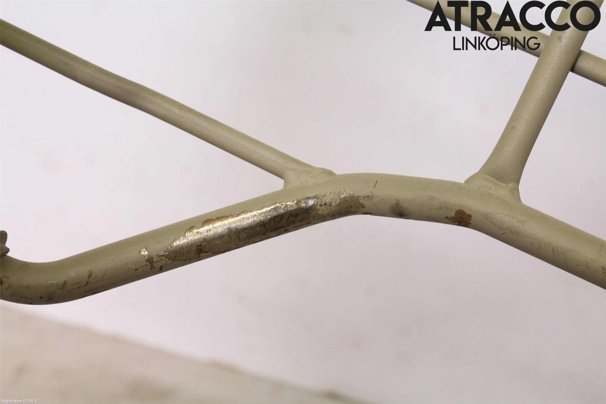 Volvo XC70 05-07 Lastförskjutningsskydd-Galler