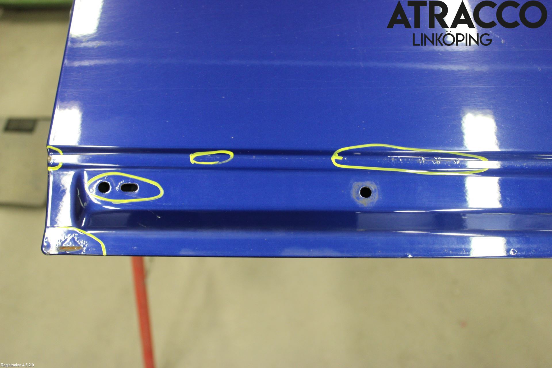 Volvo V70 08-13 Dörr Fram Höger