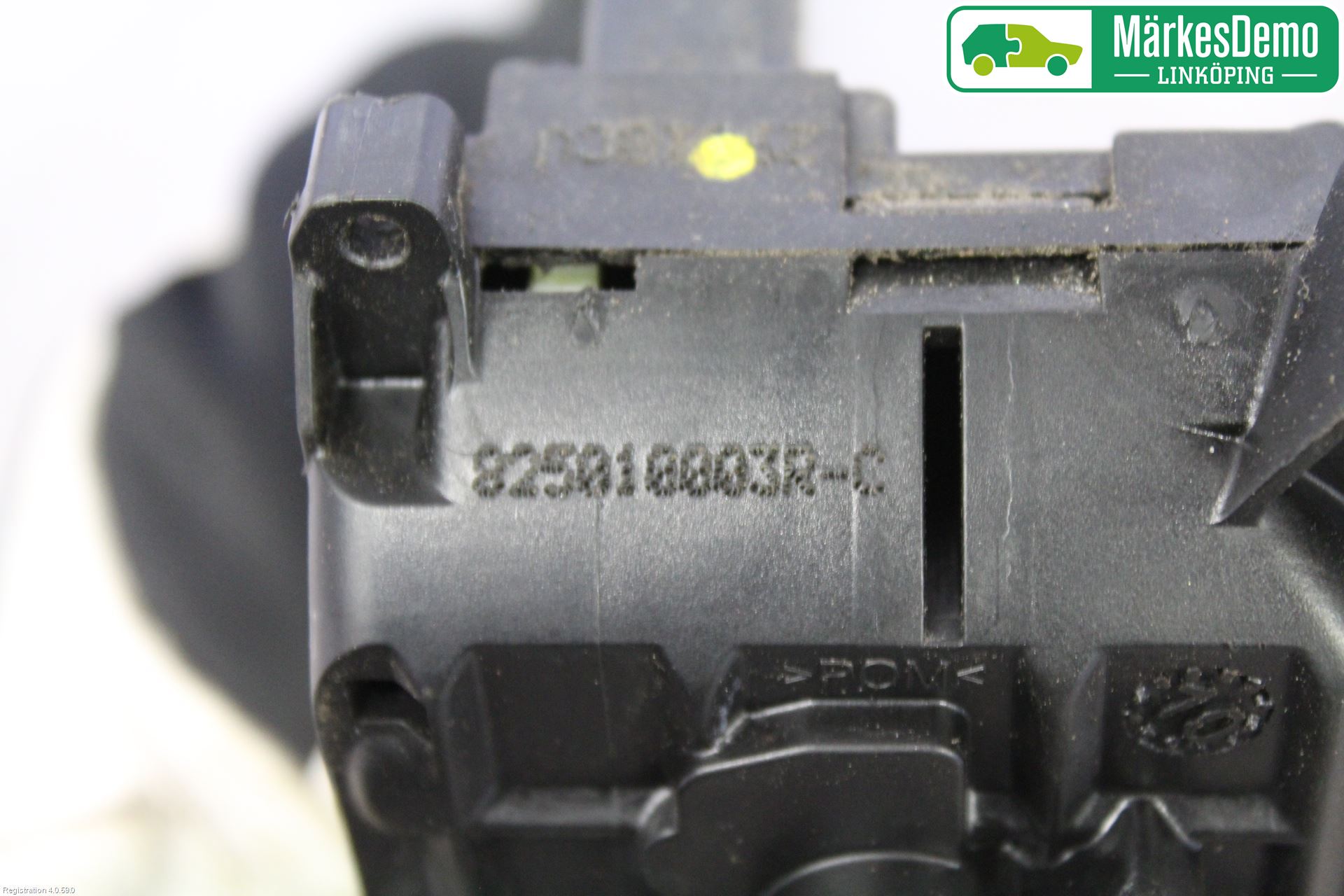 Renault LAGUNA III 11-15 Låskista-Dörrlås