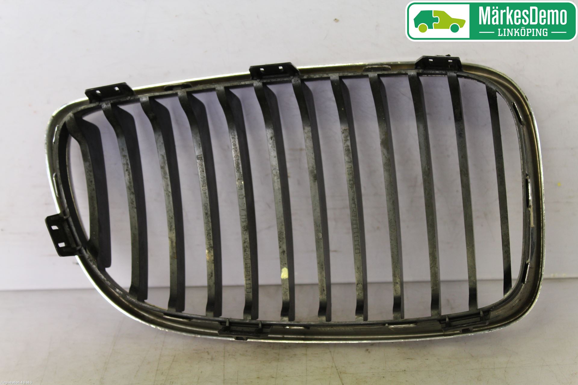 BMW 1 E87/81 5D/3D 03-11 Grilldel Vänster