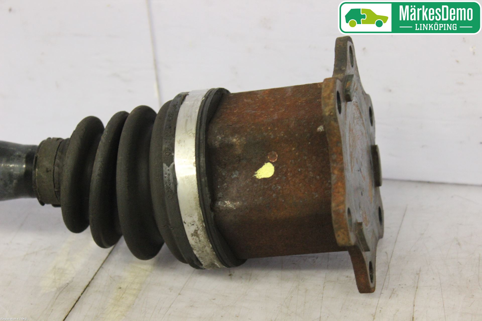 Audi A4/S4 05-07 Drivaxel Fram Höger
