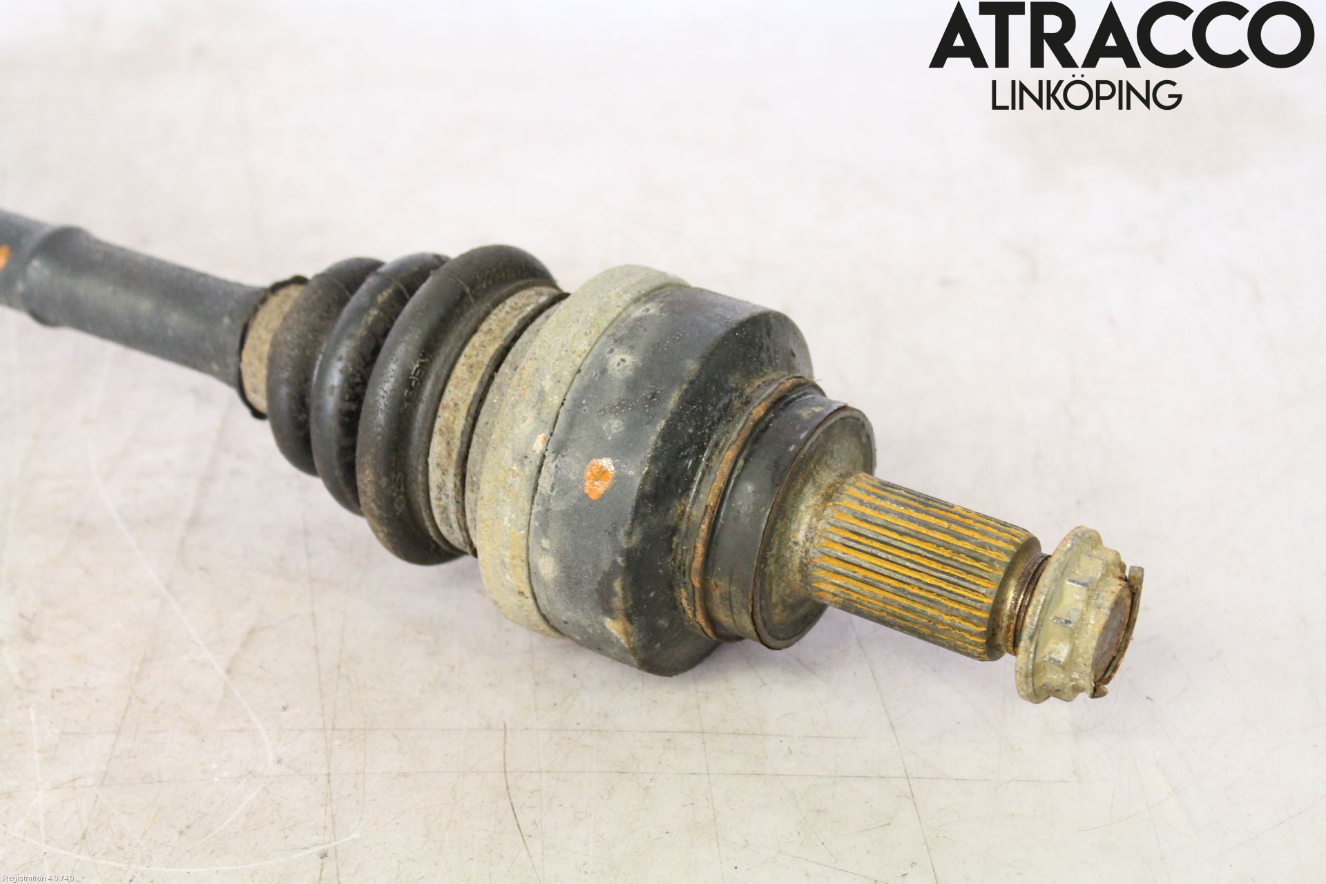 BMW 3 F30/F31/F80 12-19 Drivaxel Bak Vänster