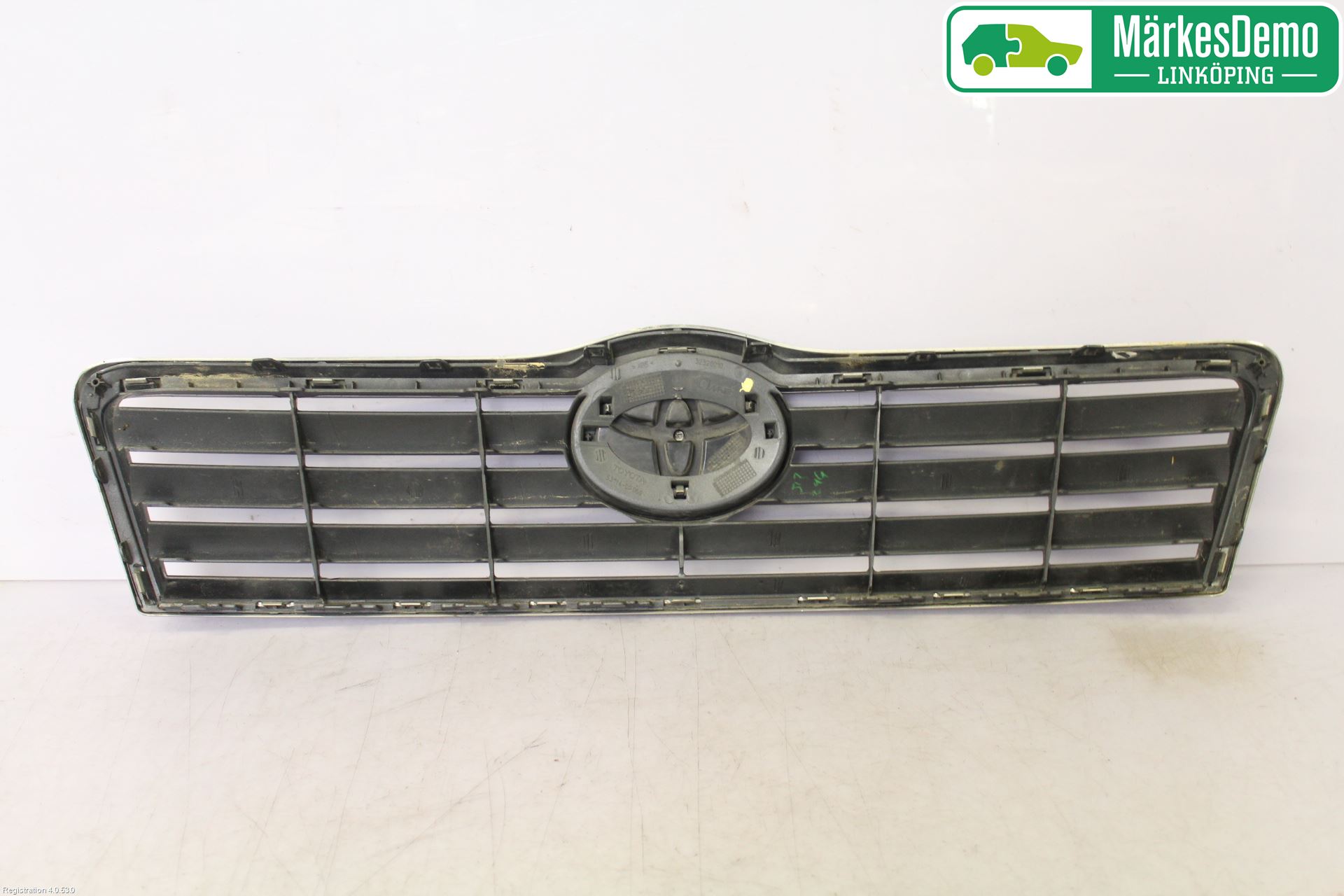 Toyota AVENSIS 03-06 Grill-Galler