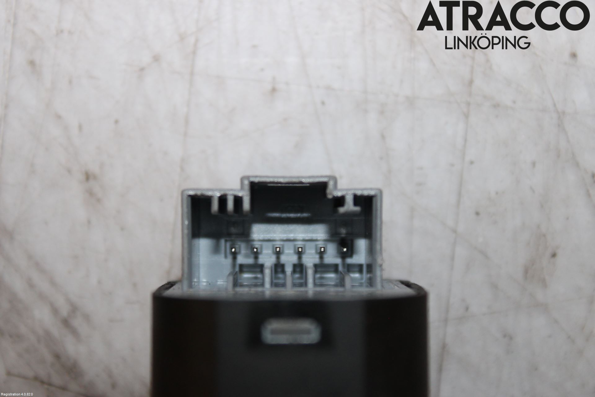 Skoda KAROQ 18- Strömställare Spegel