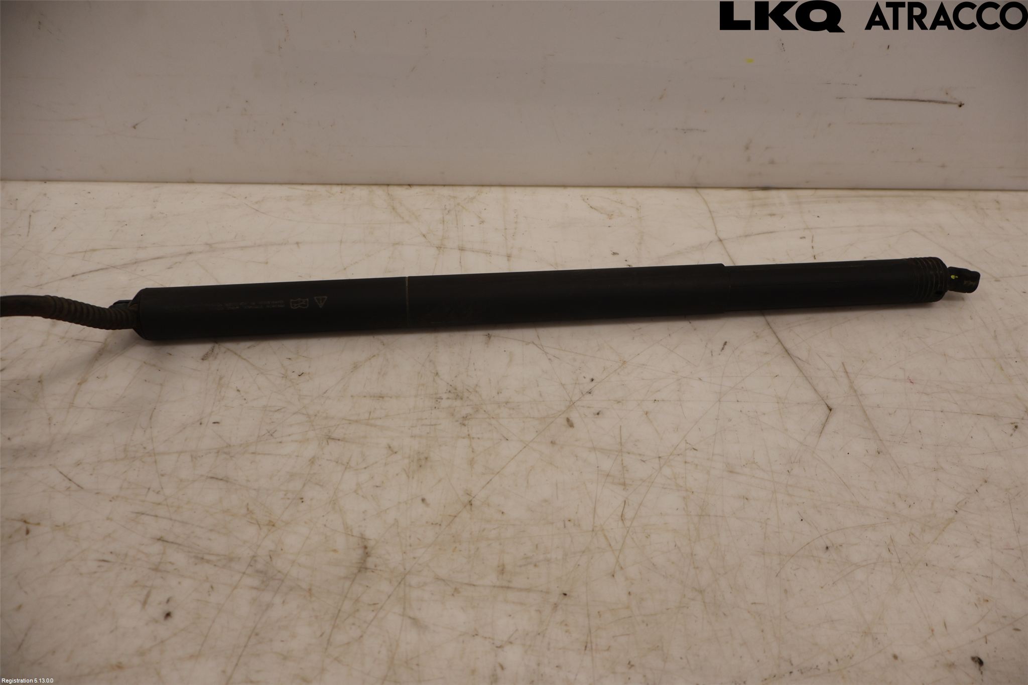 Volkswagen VW PASSAT 15-19 Gasfjäder Baklucka