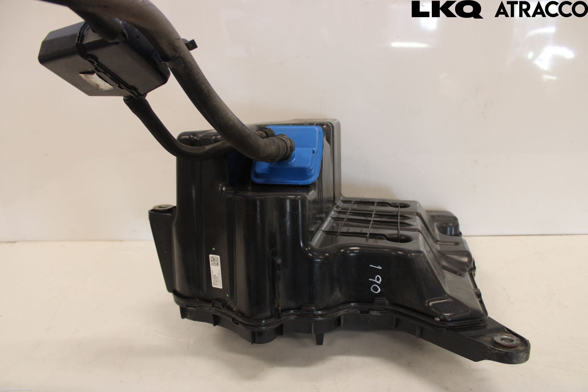 Audi A4/S4 B9 16-19 Adblue Tank