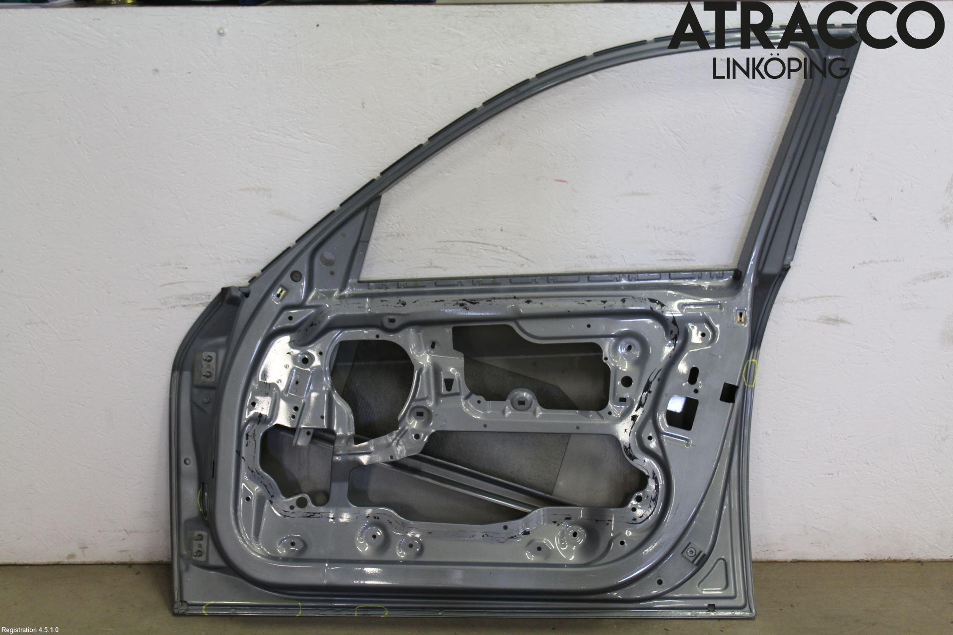 BMW 3 E90/91 SED/TOU 05-12 Dörr Fram Höger