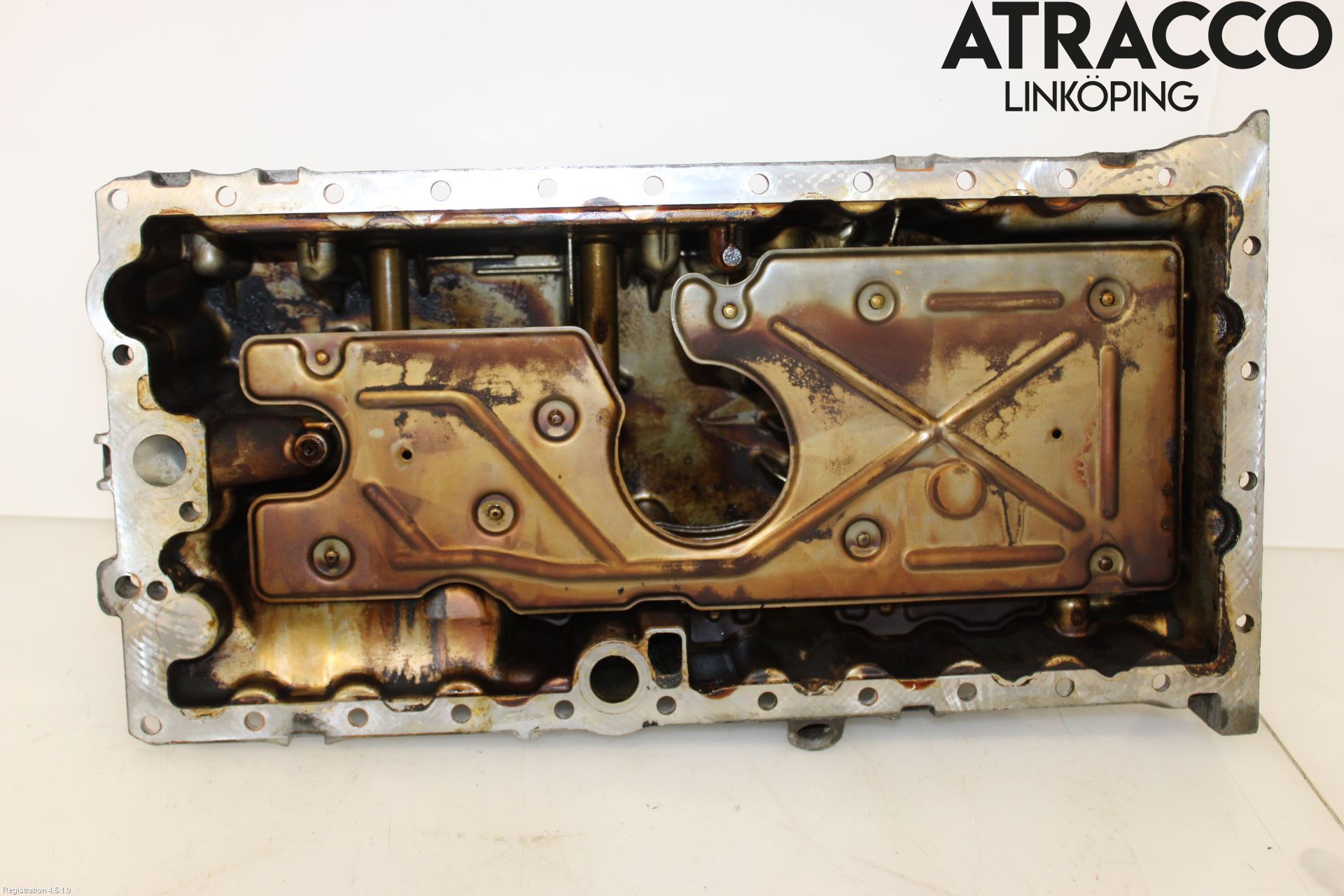 Volvo V70 08-13 Oljetråg