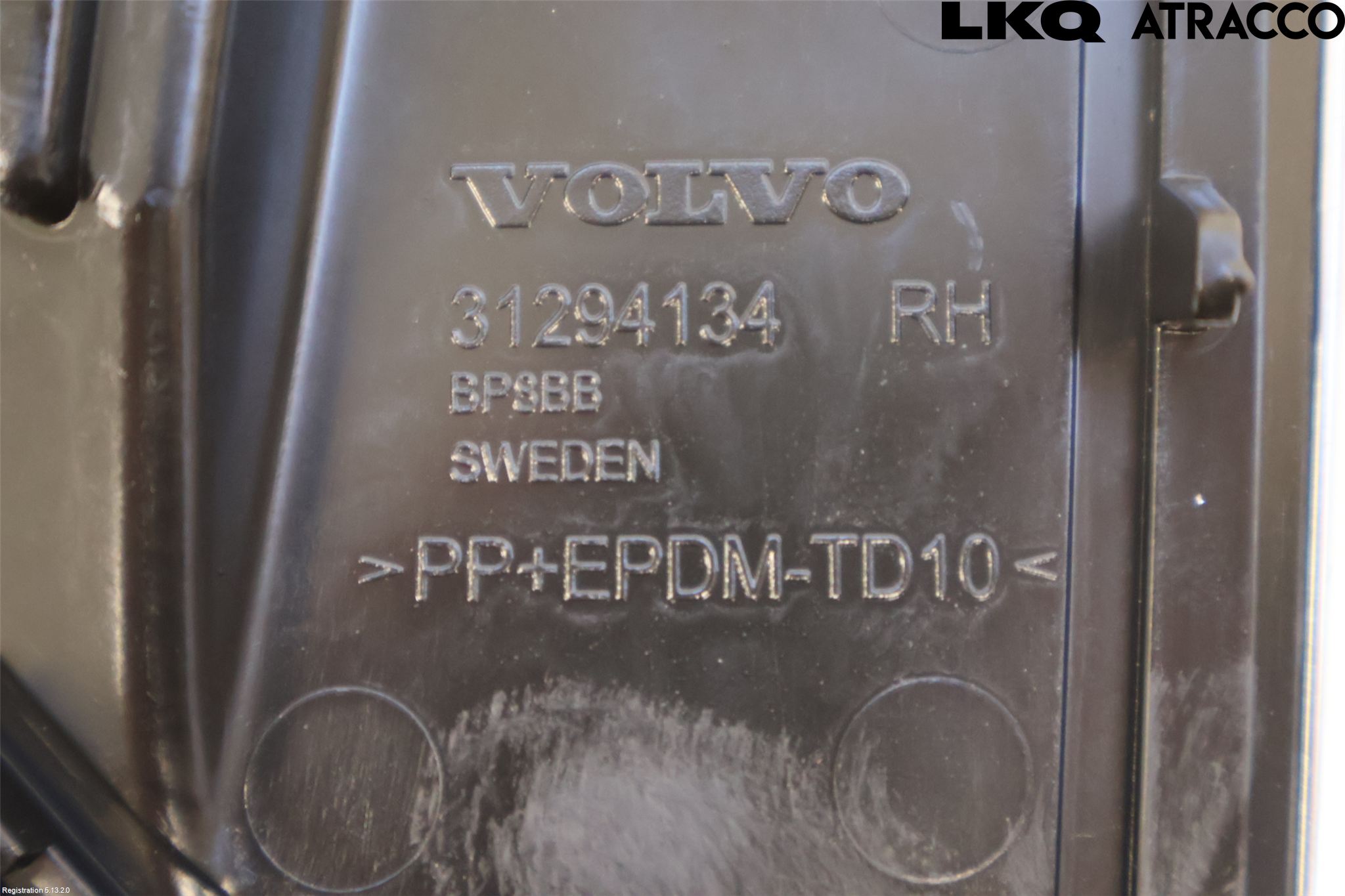 Volvo V60 11-13 Stötfångardel Fram Hö