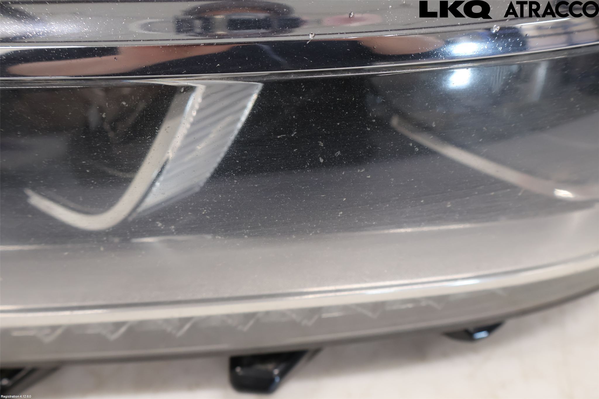 Volkswagen VW PASSAT 15-19 Strålkastare Vänster