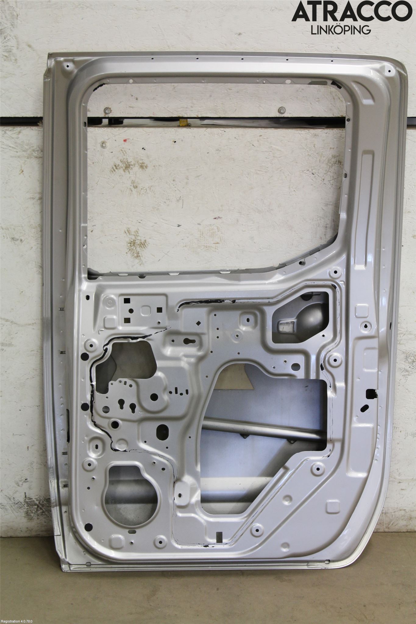 Nissan NAVARA 05-16 Dörr Bak Höger