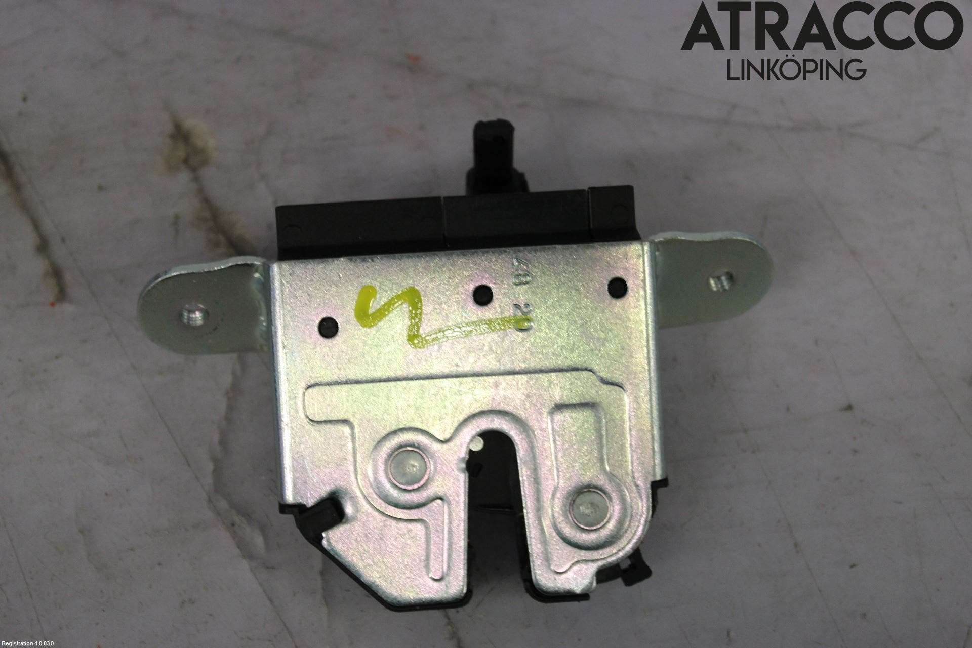 Opel ASTRA K 16-22 Låskista Baklucka