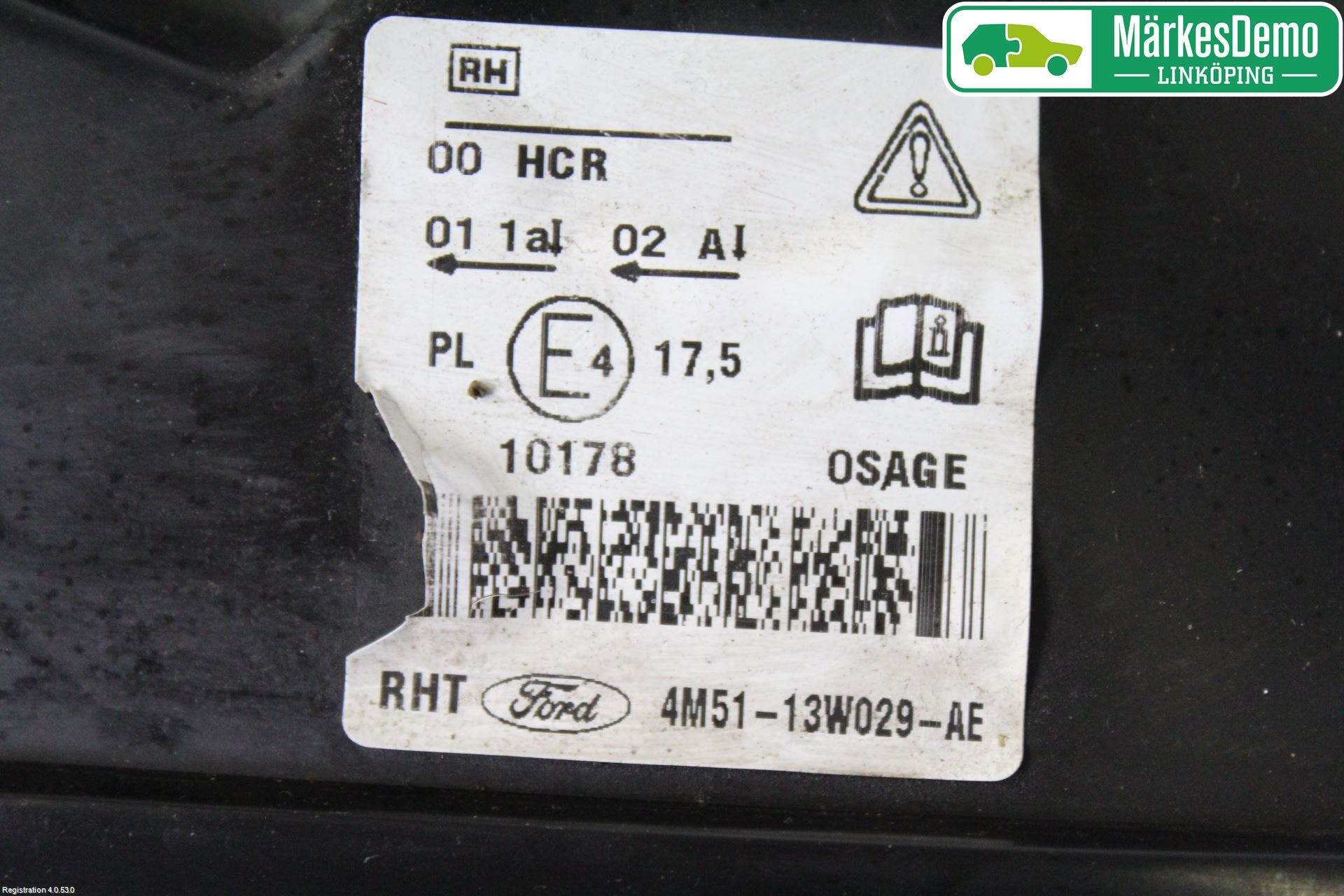 Ford FOCUS 04-07 Strålkastare Höger