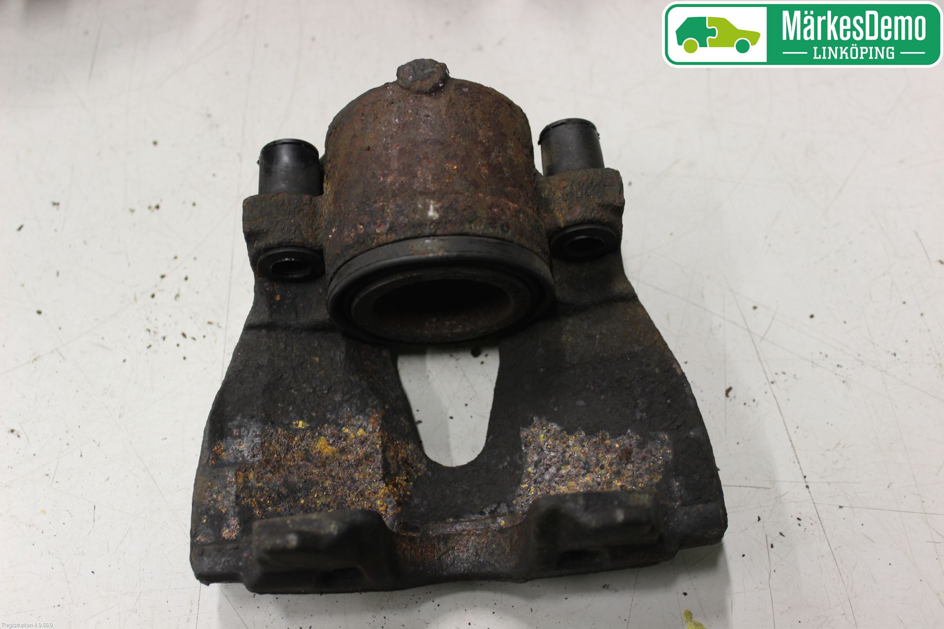 Saab 9-5     06-10 Bromsok Fram Vänster