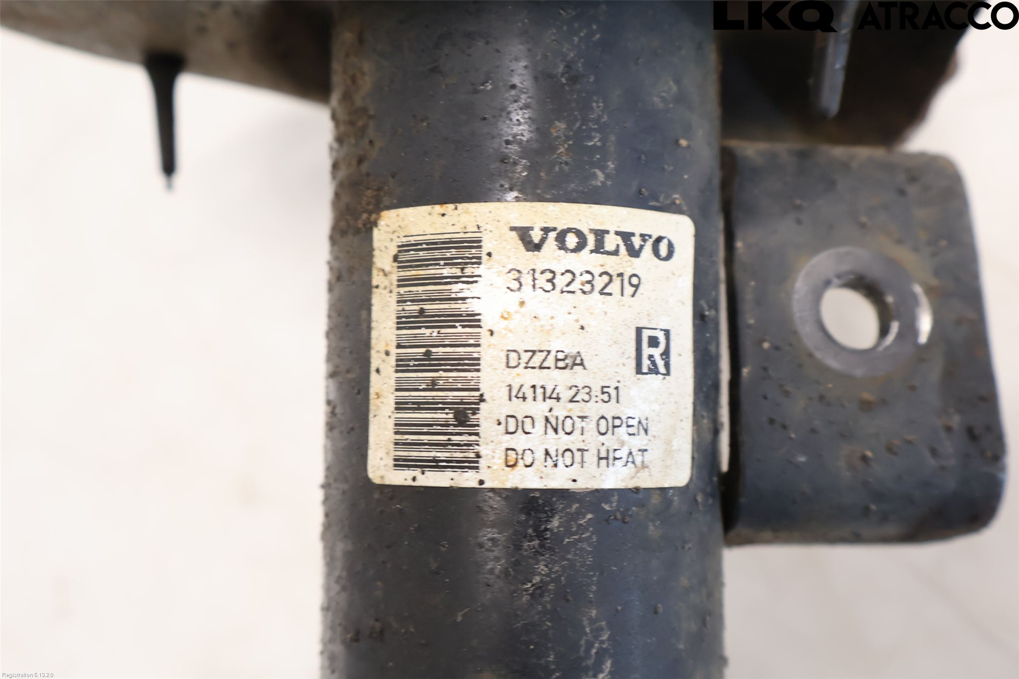 Volvo V60 14-18 Fjäderben Fram Höger