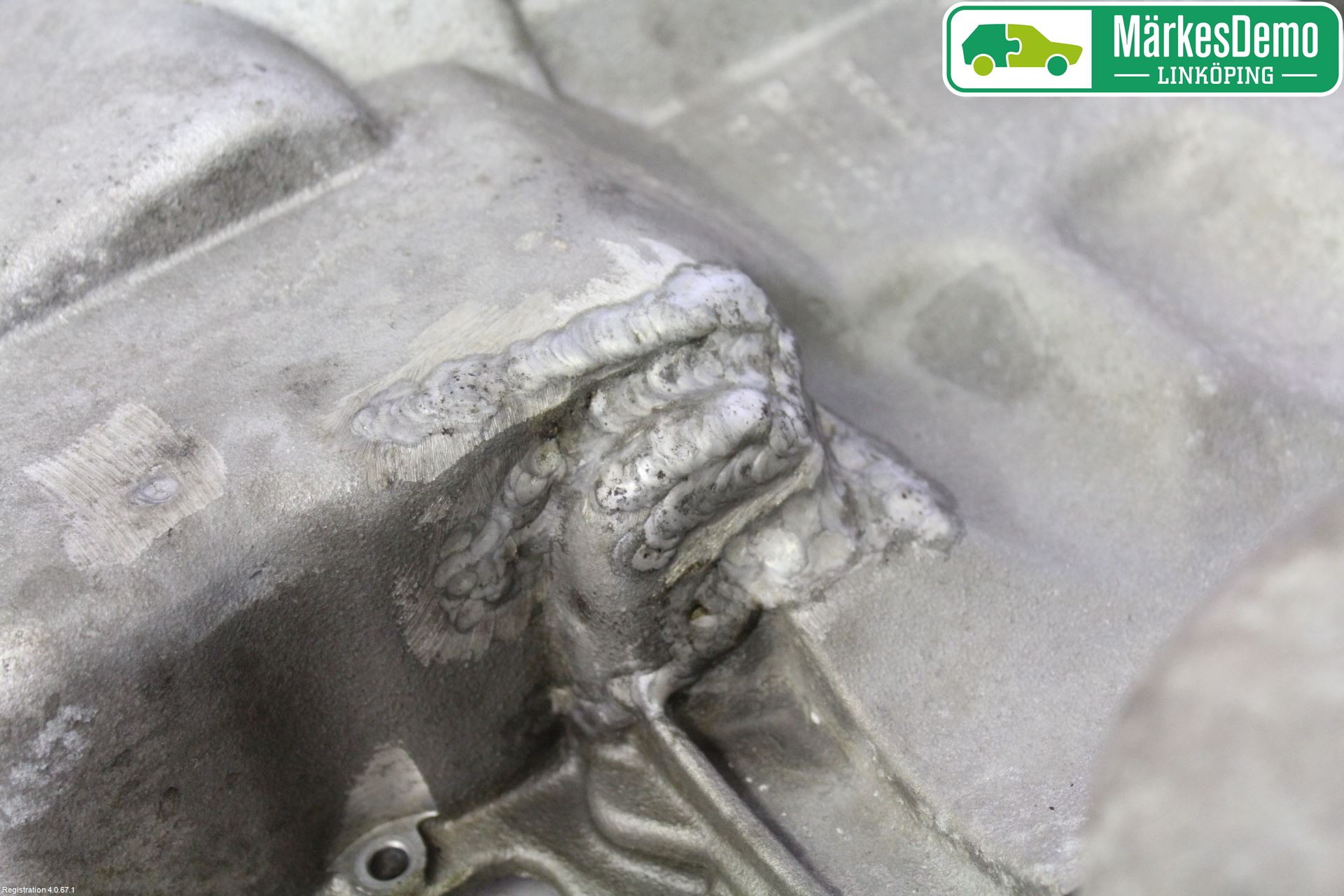 BMW 6 E63/64    02-10 Oljetråg