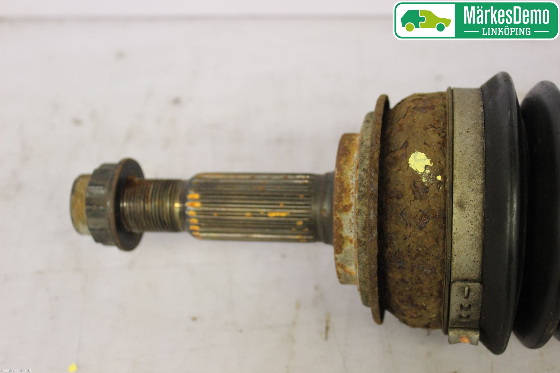 Toyota YARIS XP130 12-14 Drivaxel Fram Vänster