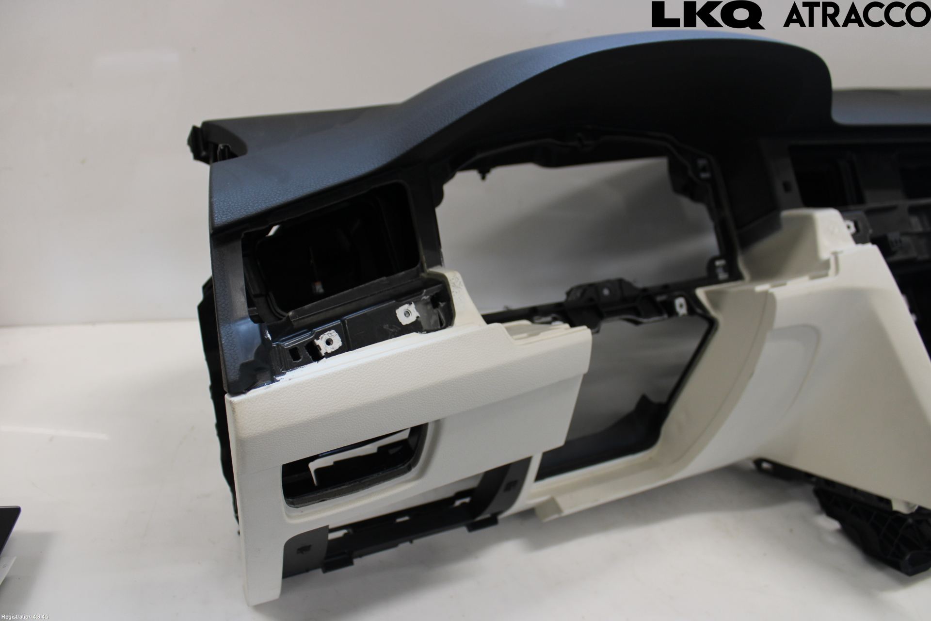 Volkswagen VW PASSAT 15-19 Instrumentbräda