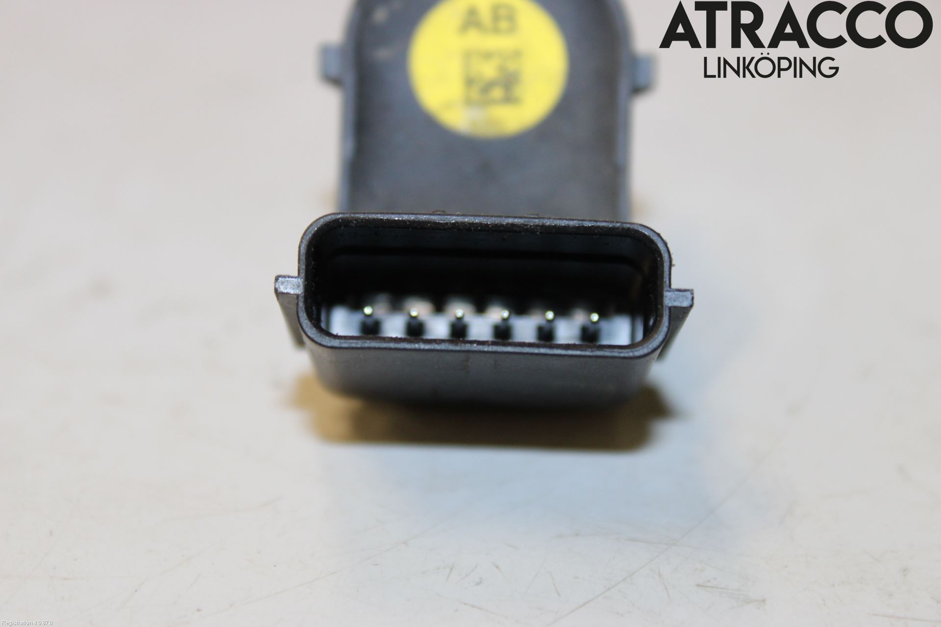 Kia OPTIMA 16-20 Parkeringshjälp Frontsensor