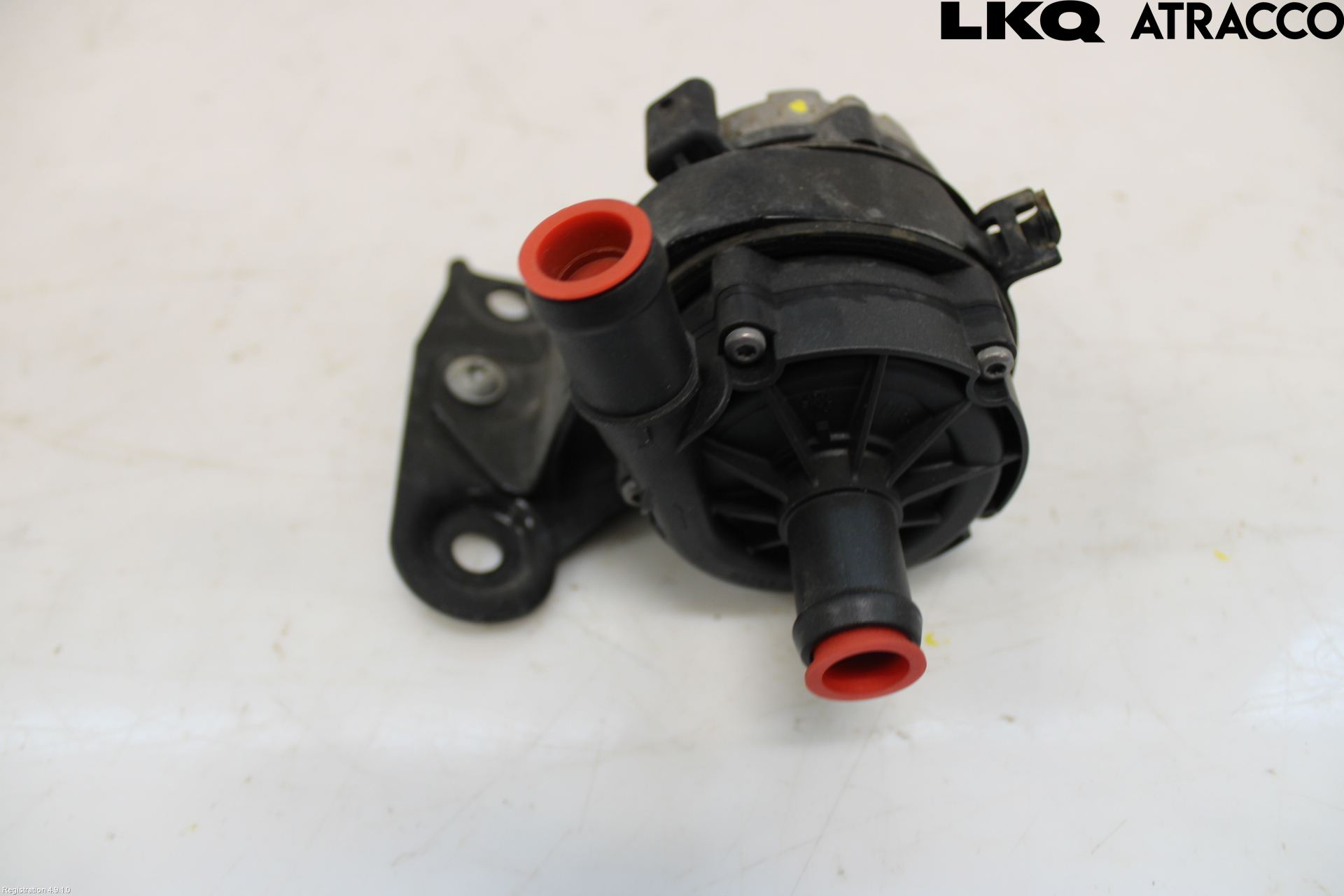 Volkswagen VW PASSAT 15-19 Vattenpump