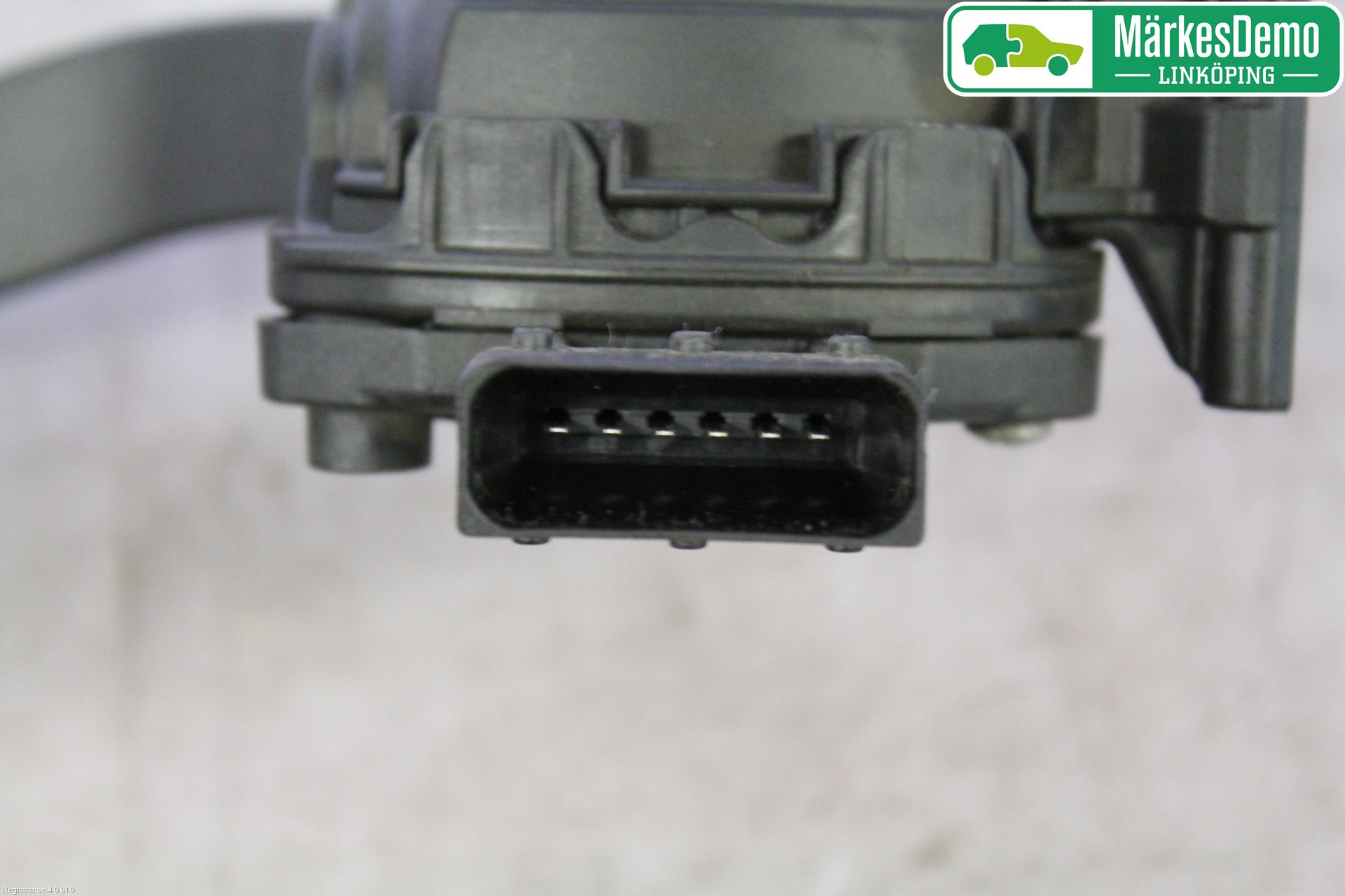 Opel INSIGNIA 09-16 Gaspedal