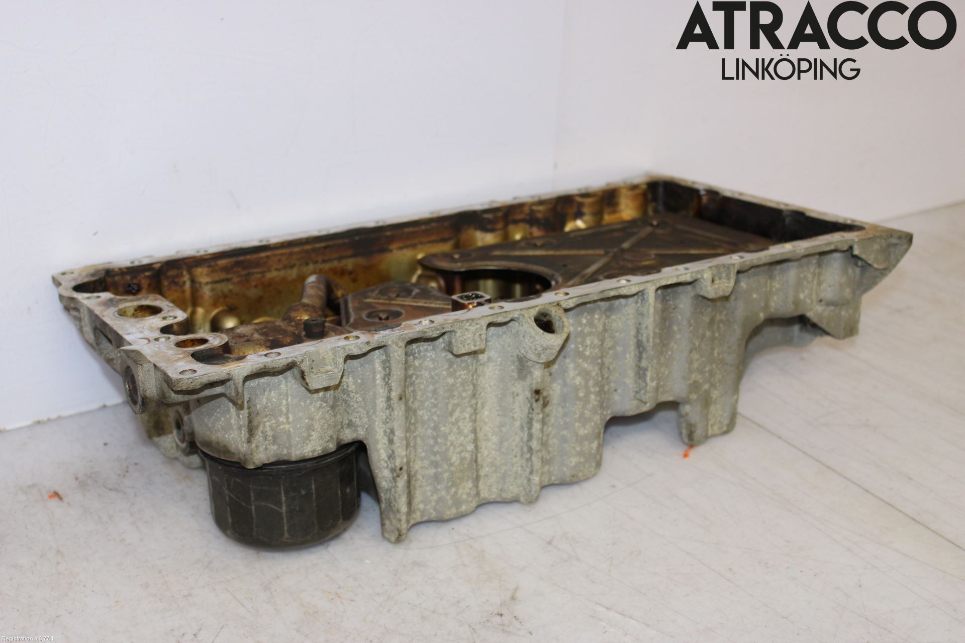 Volvo V70 05-08 Oljetråg