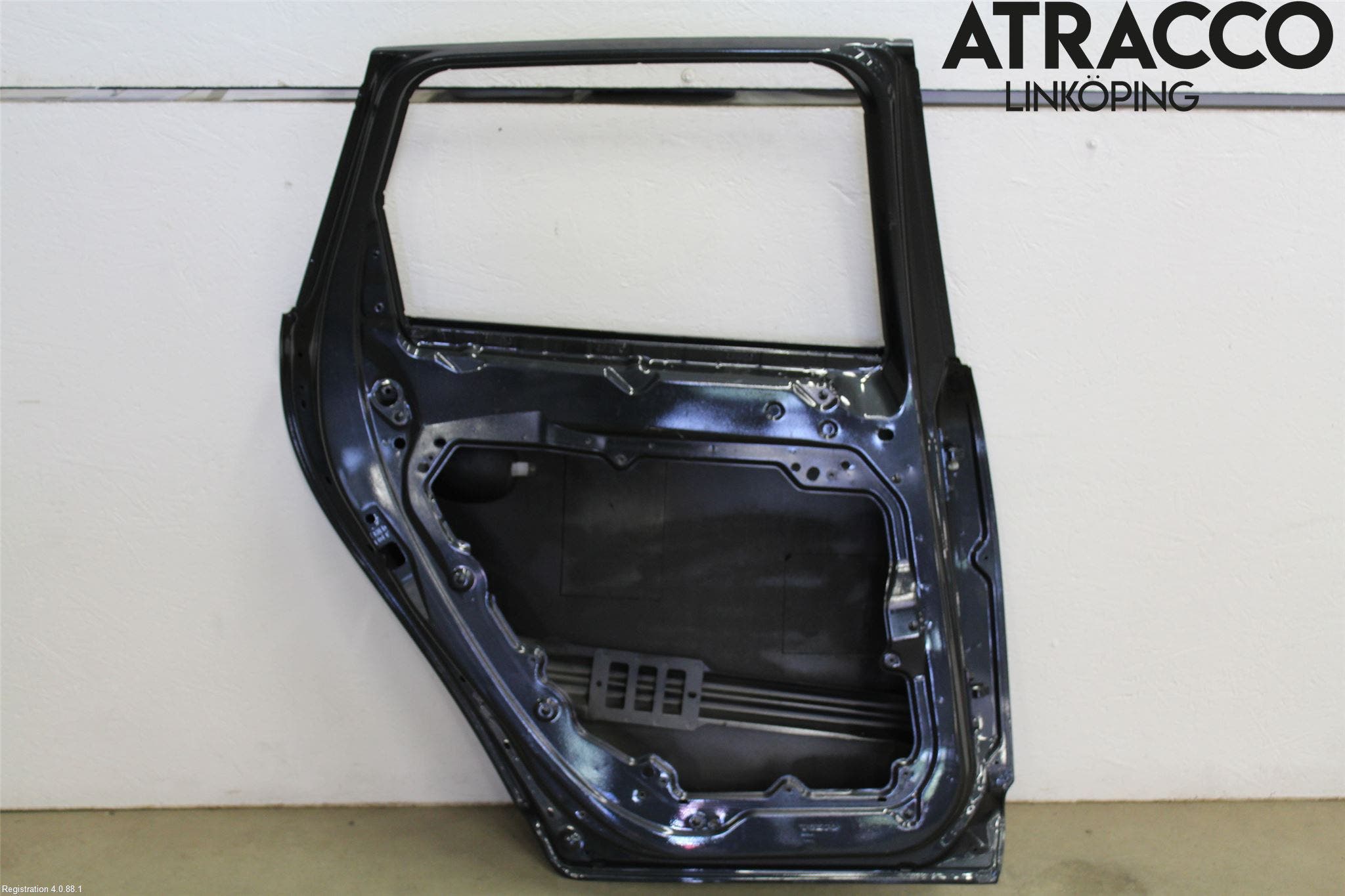 Volvo XC60 09-13 Dörr Bak Vänster