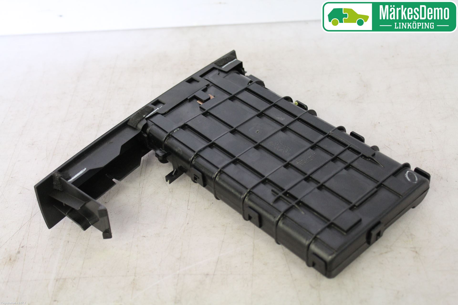 Saab 9-3 VER2/VER3 08-15 Mugghållare