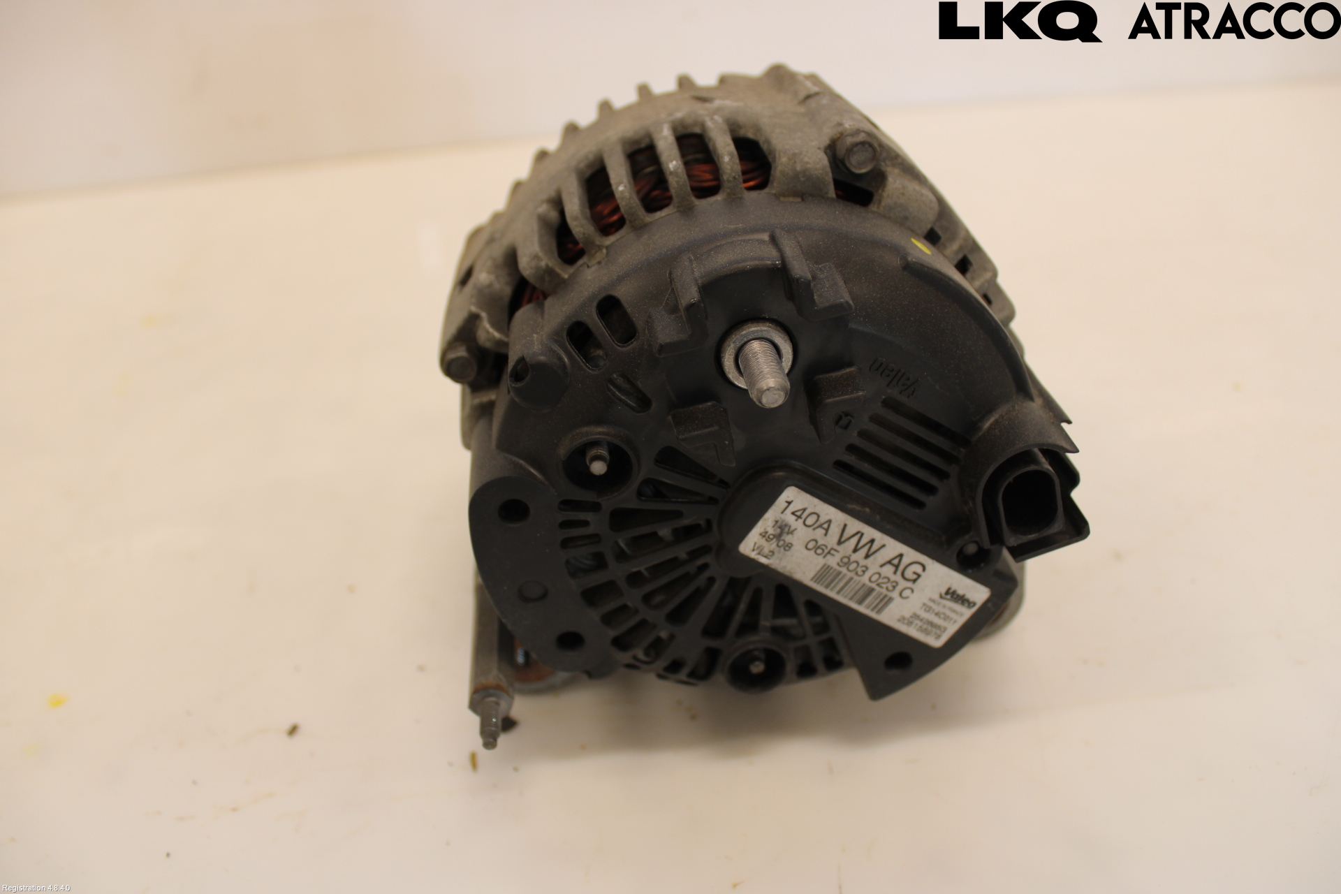 Volkswagen VW CADDY      04-10 Generator