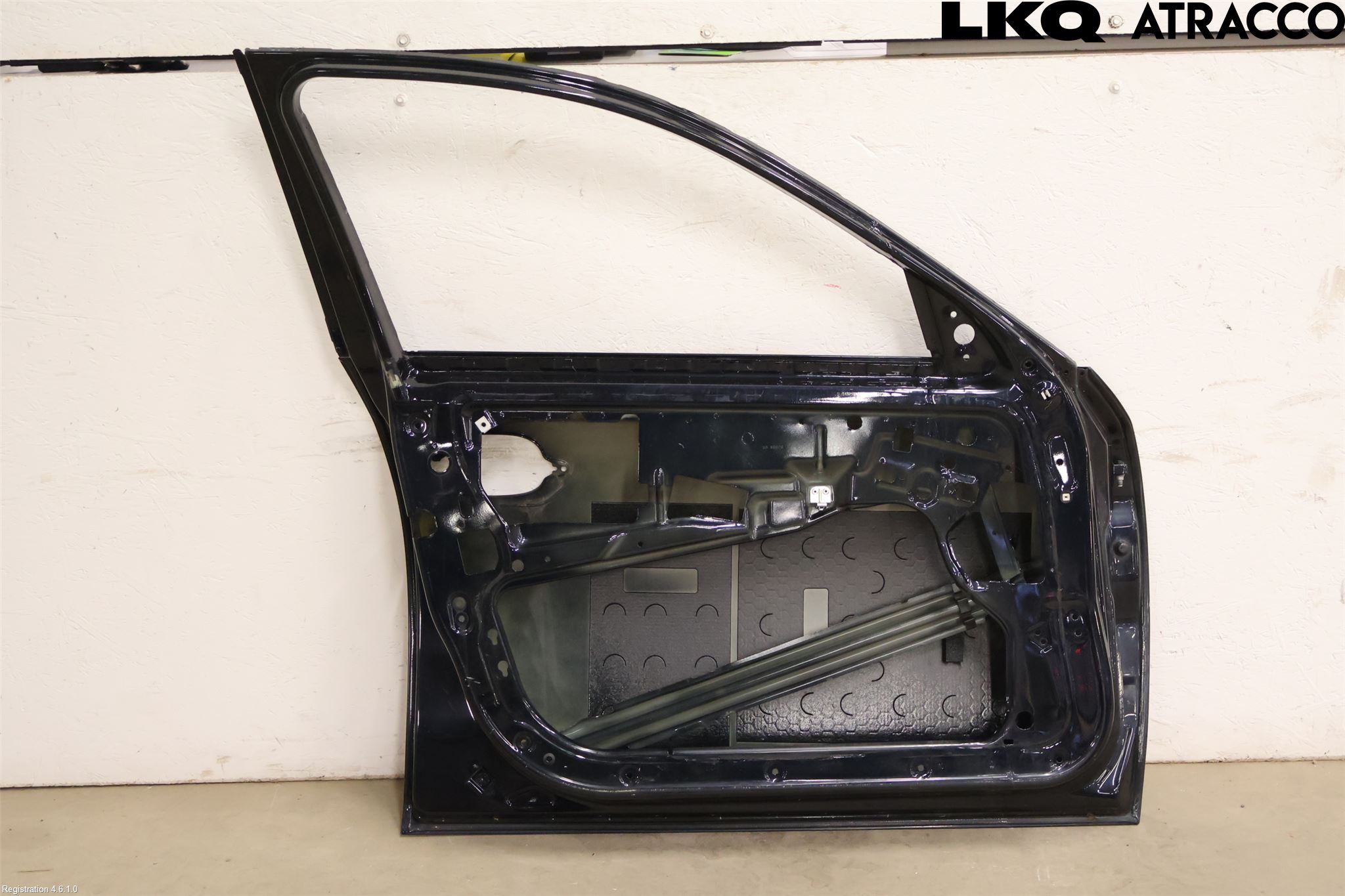 BMW 5 E60/61 Sed/Tou 02-10 Dörr Fram Vänster