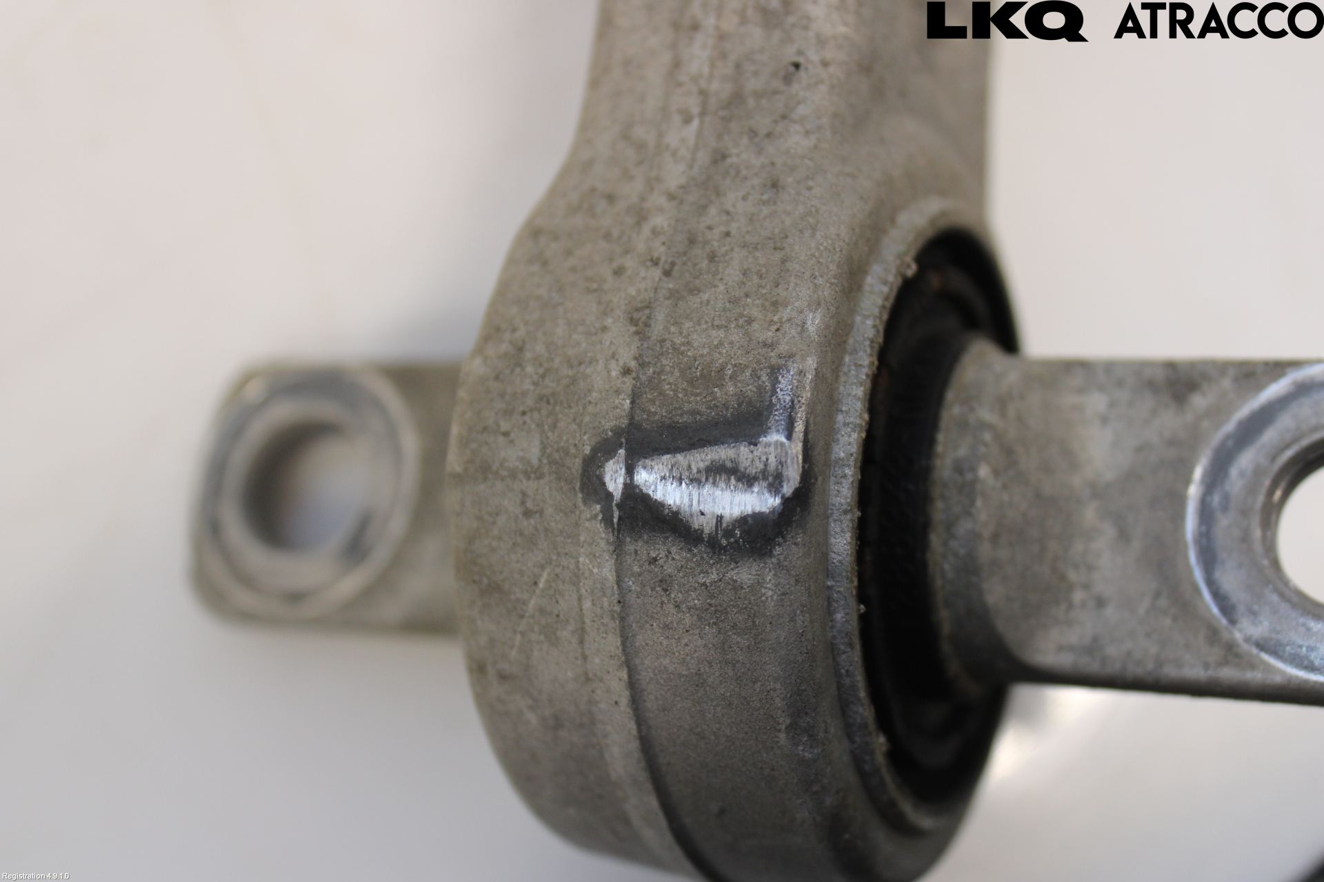 Tesla MODEL Y 21- Bärarm Fram Undre Vä