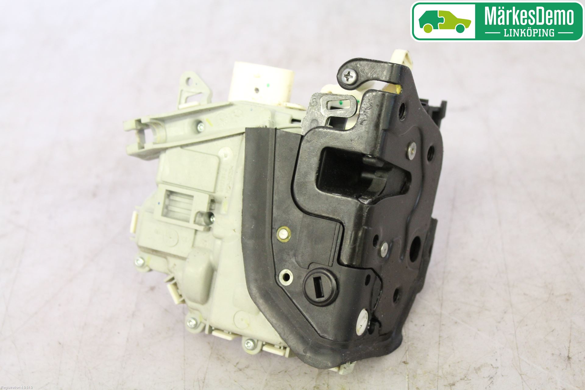 Audi A4/S4 08-11 Låskista-Dörrlås