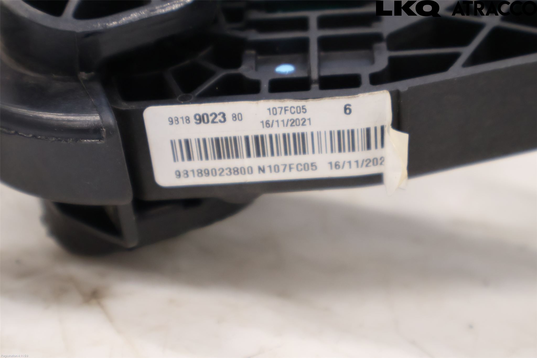 Opel VIVARO 20- Kopplingspedal