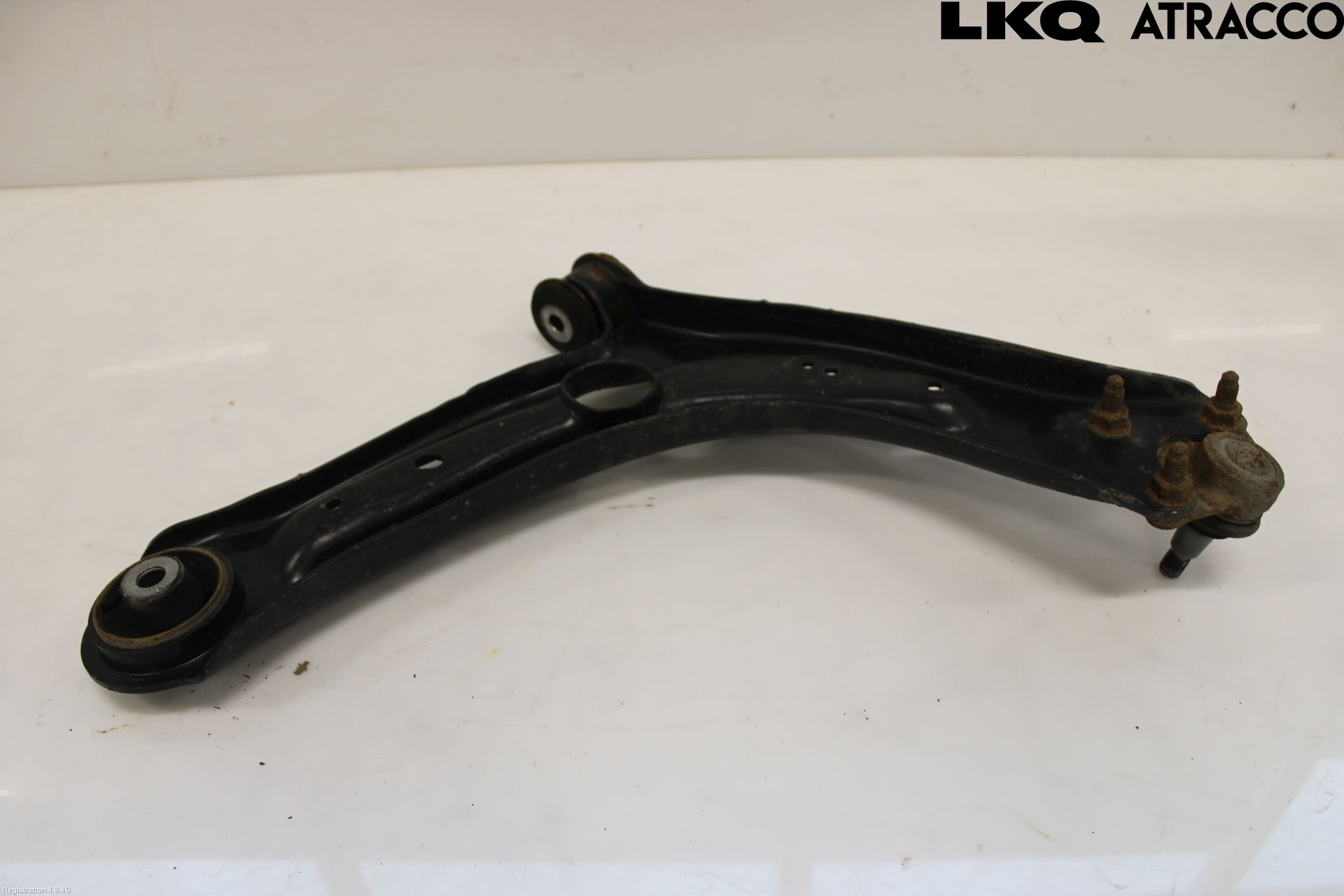 Volkswagen VW PASSAT 15-19 Bärarm Fram Undre Vä