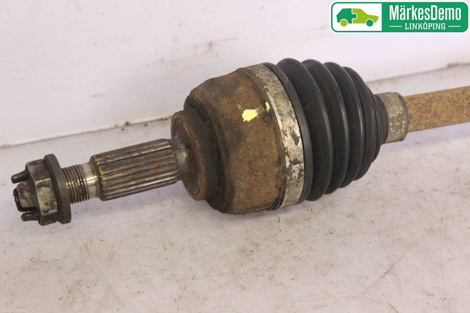 Renault CLIO III  06-09 Drivaxel Fram Vänster