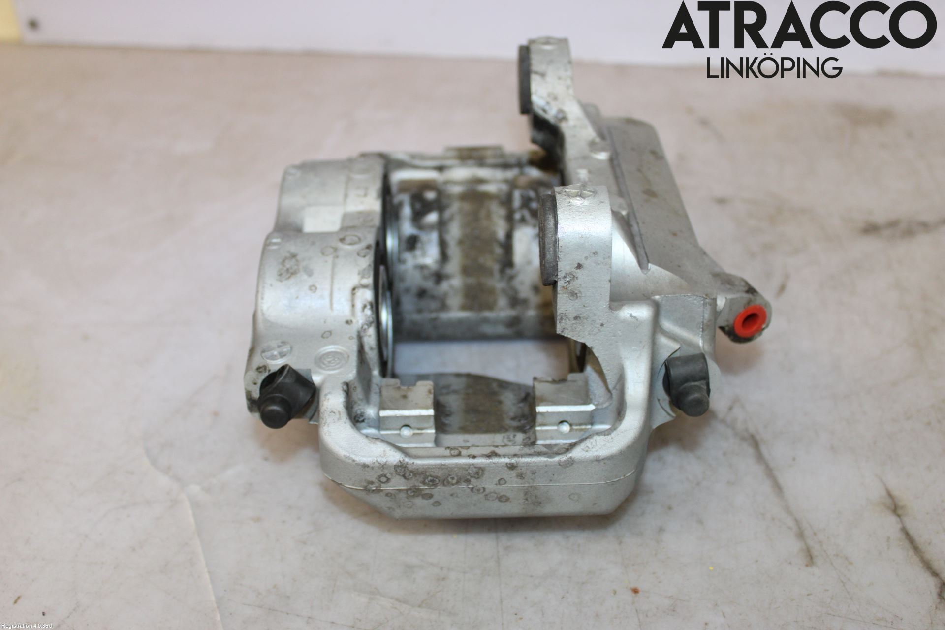 BMW 5 G30/G31/F90 17-23 Bromsok Fram Vänster