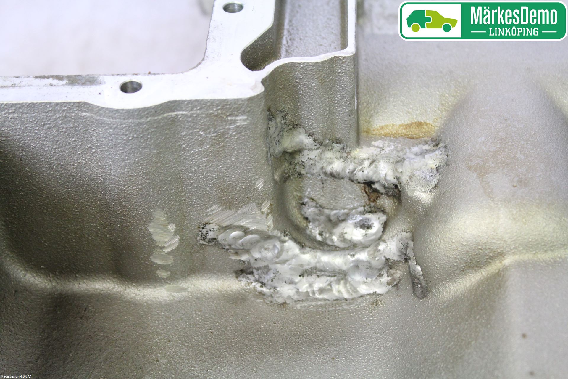 BMW 6 E63/64    02-10 Oljetråg