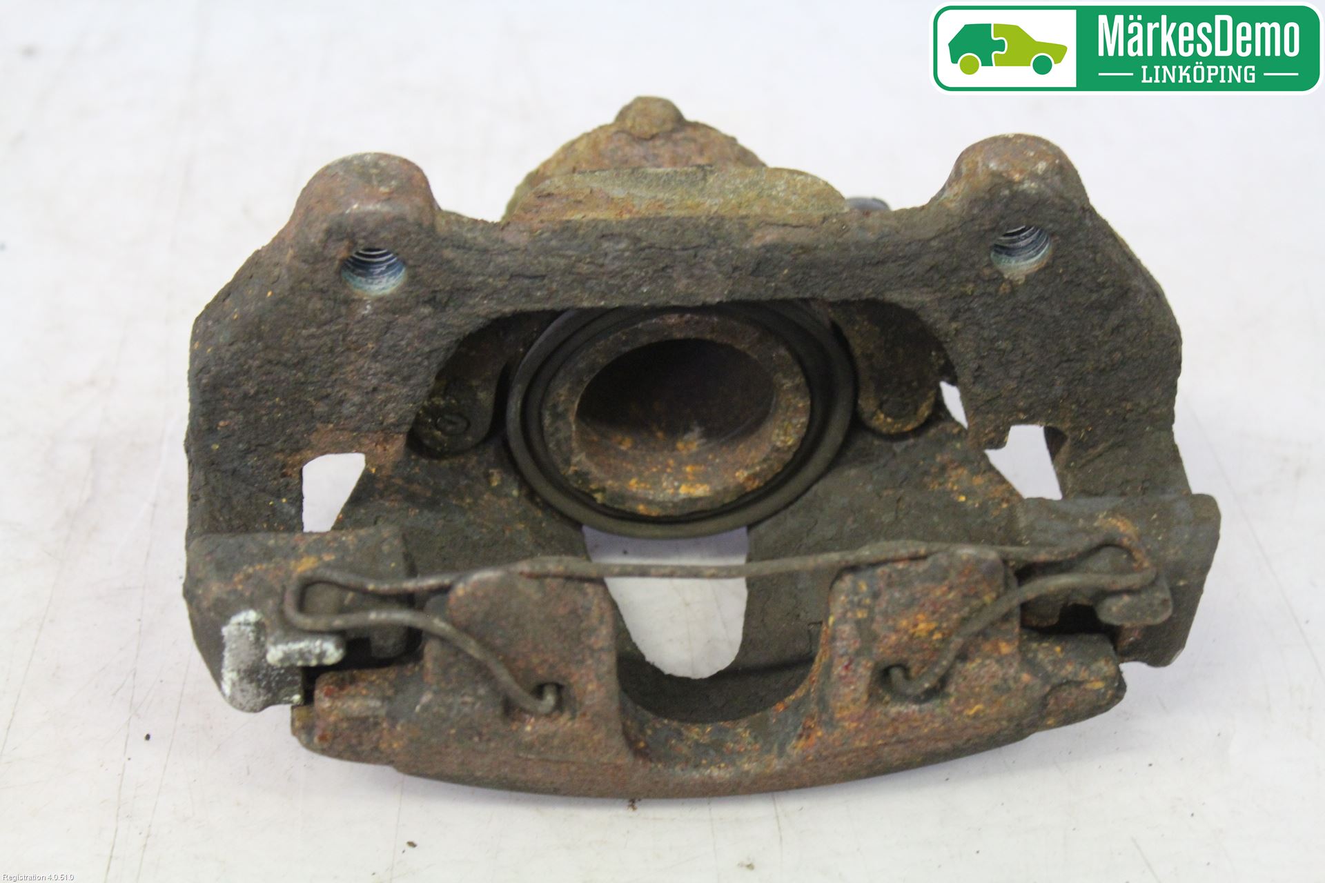 Saab 9-5     06-10 Bromsok Fram Vänster