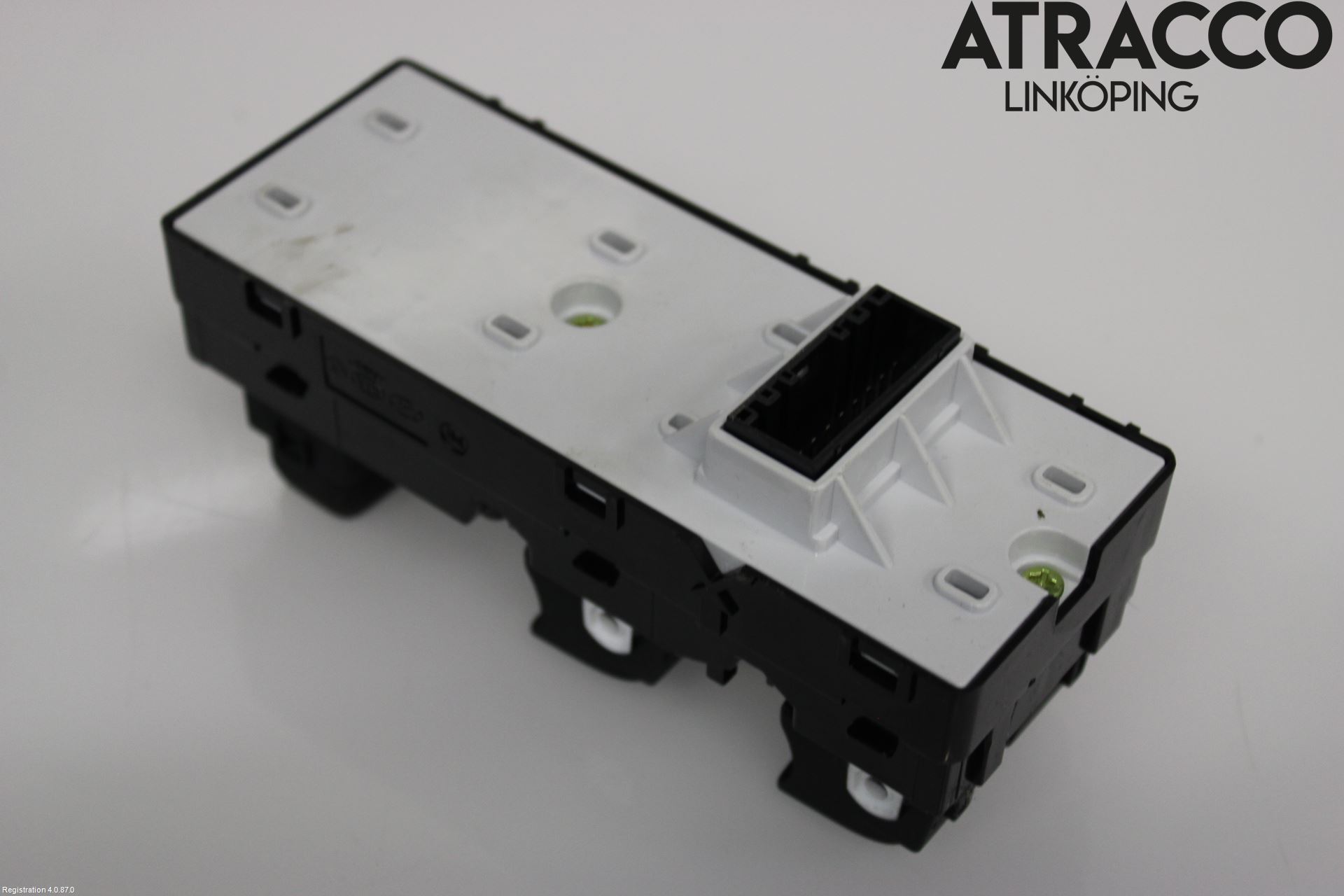 Kia STONIC 18->> Strömställare Elhiss