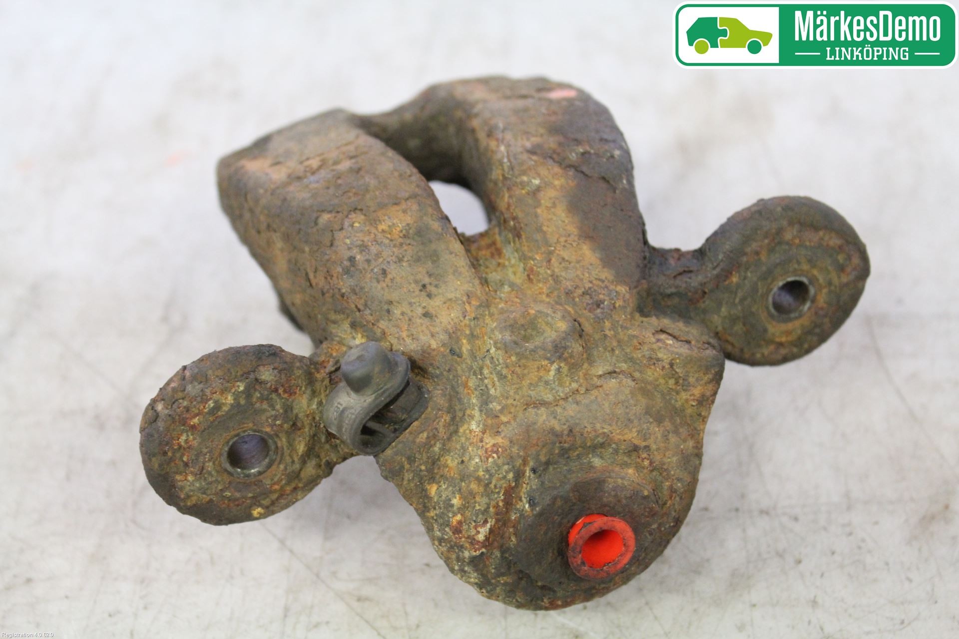 BMW 1 E87/81 5D/3D 03-11 Bromsok Bak Vänster