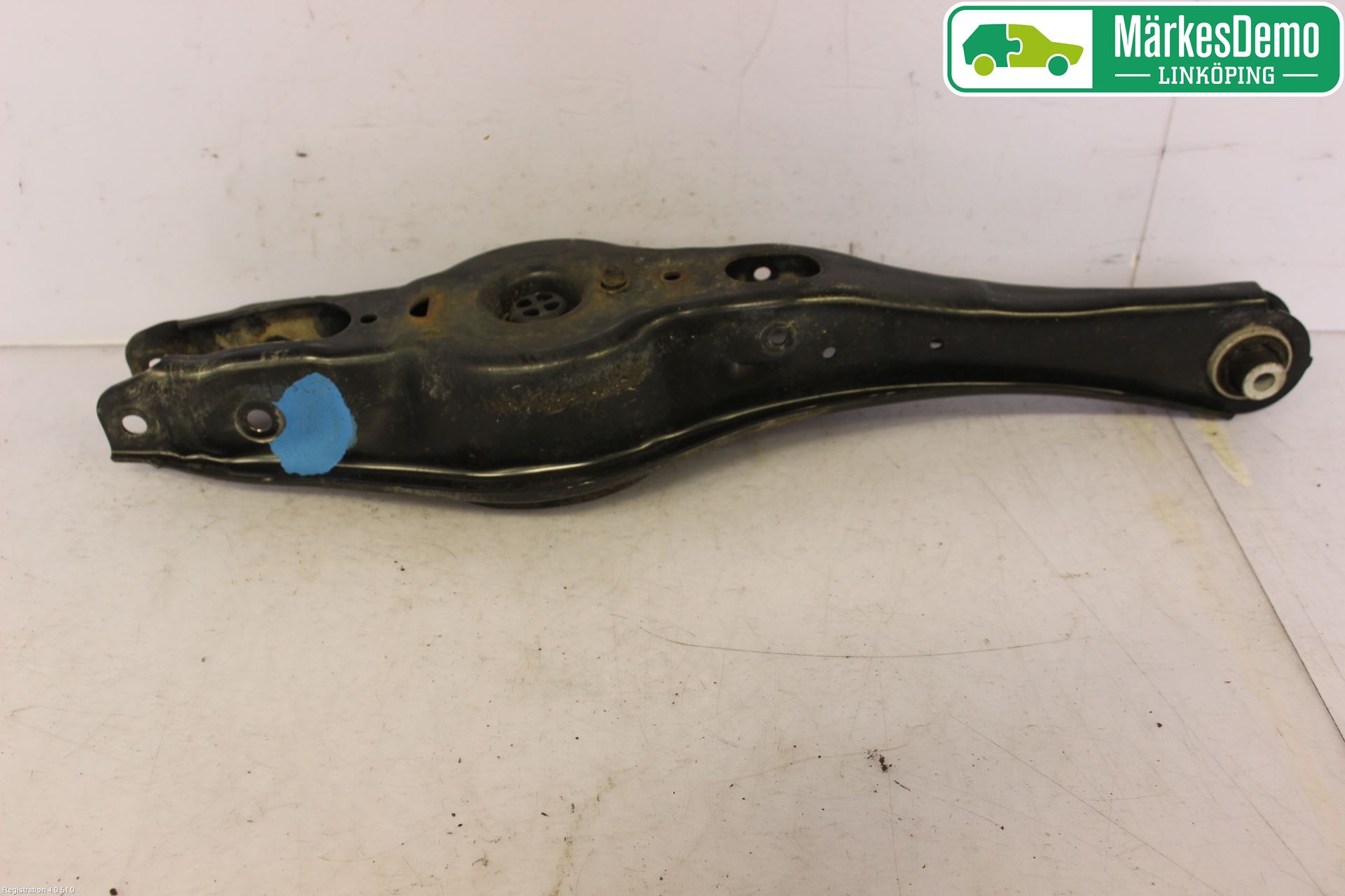 Volkswagen VW PASSAT 15-19 Bärarm Bak Höger
