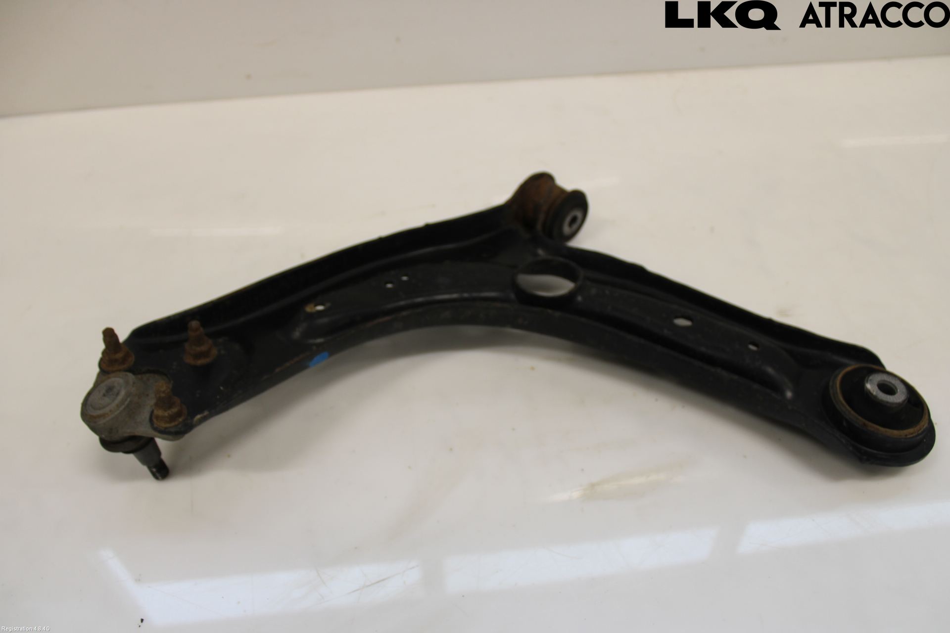 Volkswagen VW PASSAT 15-19 Bärarm Fram Undre Hö