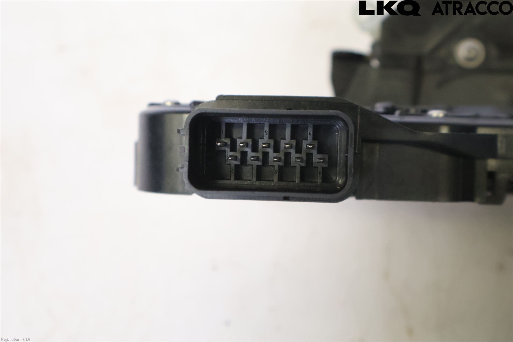 Volvo V70 08-13 Låskista-Dörrlås